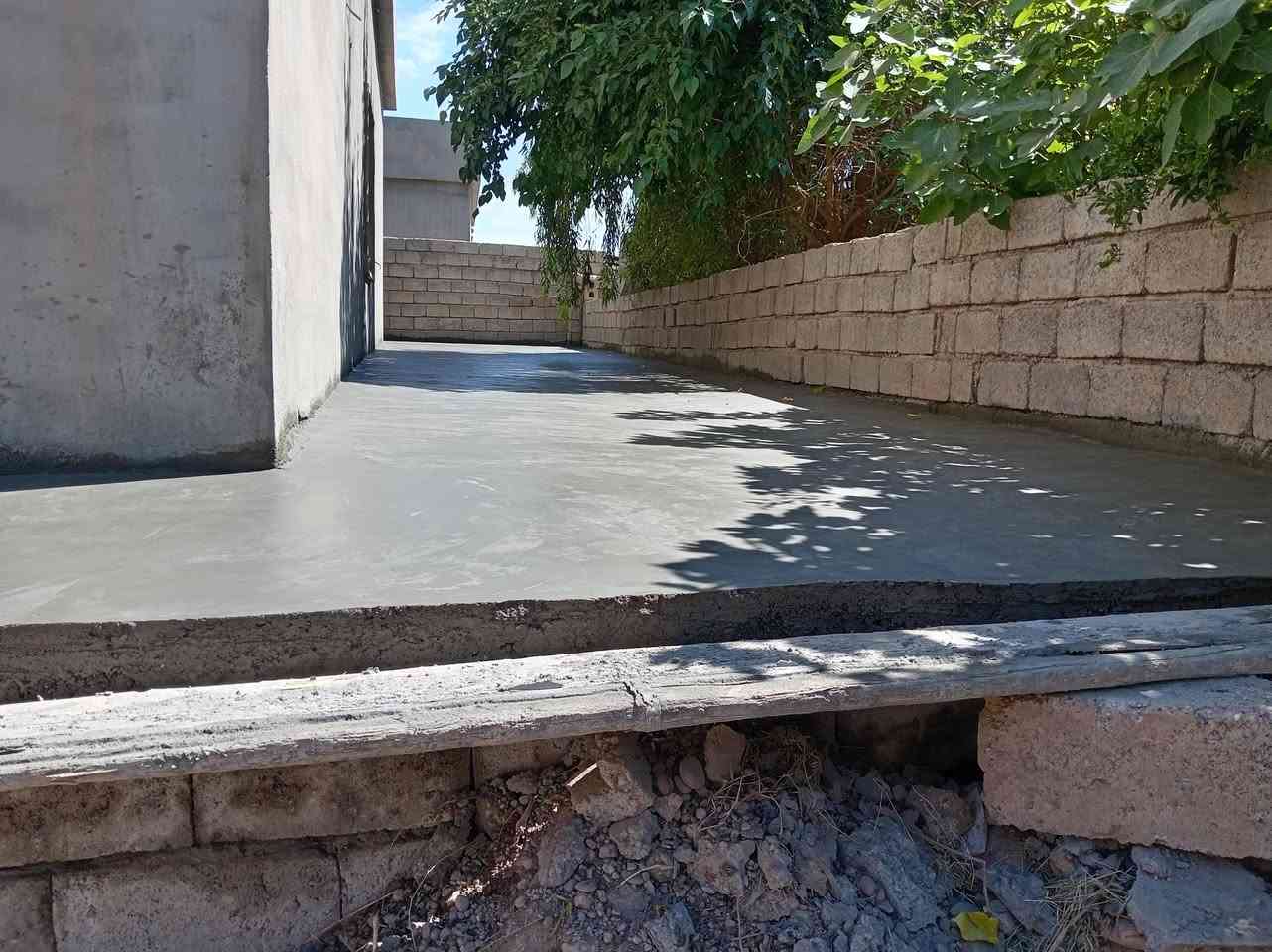 كادر صب كونكريت أرضيات تنعيم و لاش وسقوف كراجات مطابخ بيتونات قصاطل،، الساحل الأيسر،،هاتف، ***********
