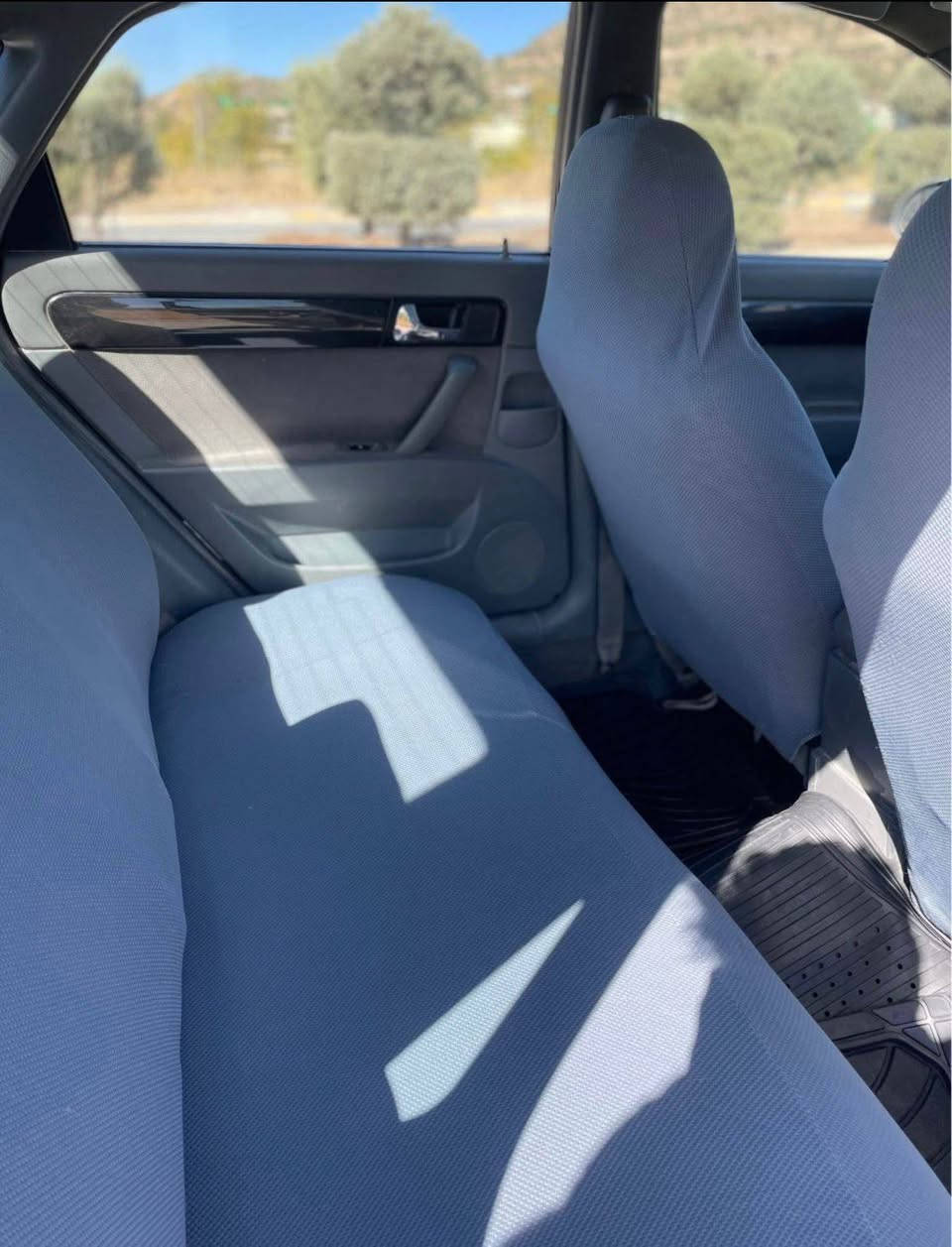 ئۆپترای ٢٠٠٩   سێ پارچەی  پێشی بۆیاغە بێ ناوگرتن  سەنەوی  یەک ساڵە بەسەر چووە گێڕ و مەکینەی بەشەرت یەک دینار مەسرەفی تێدا نیە ناونیشانی سەیارەکە لە ناحیەی بالیسانە  نرخی ٦٢ مەجالێکی برایانە ڤایبەر و واتس ئەپ 
*********** رانية, السليمانية
