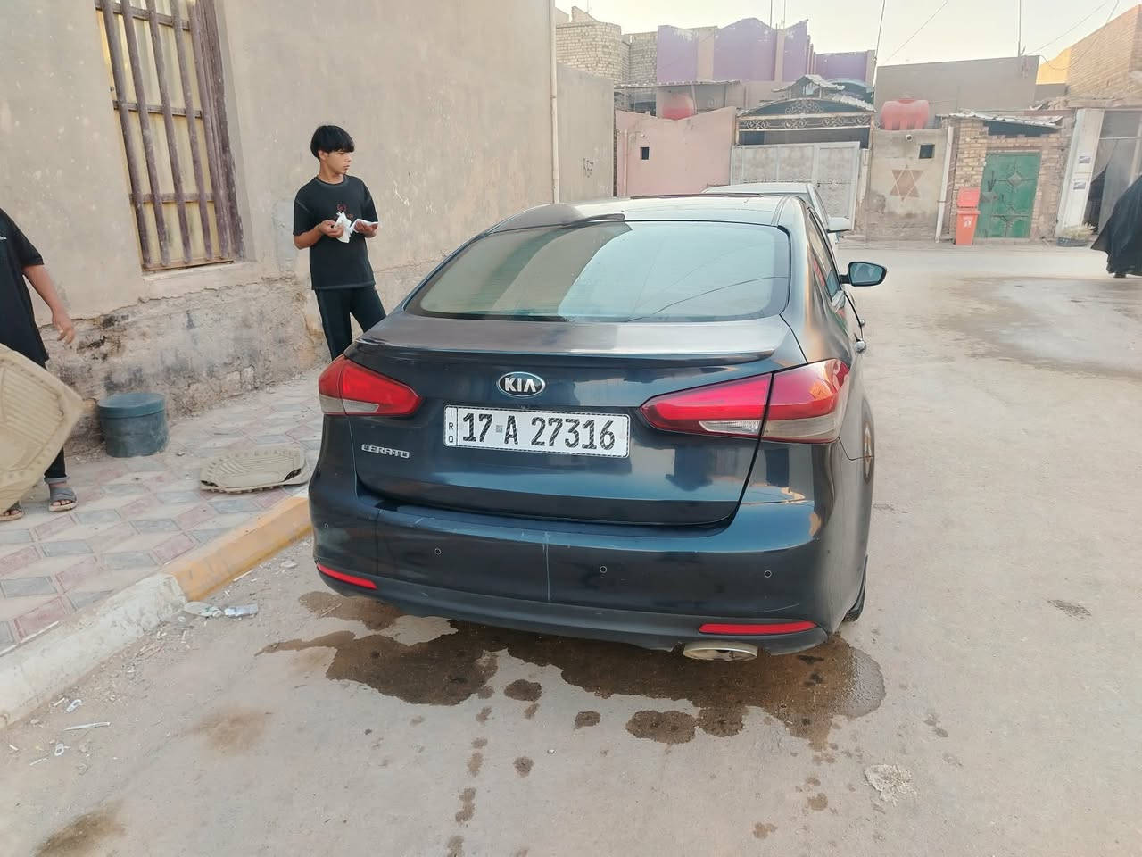 السلام عليكم
سيراتو موديل 17 رقم مثنى 
فول مواصفات كلهن بيهه 
كفاله عامه ماعده شخط بسيط 
الديوانيه الحمزه الشرقي 
السعر 130 السياره خليجي 
رقم الهاتف ***********
