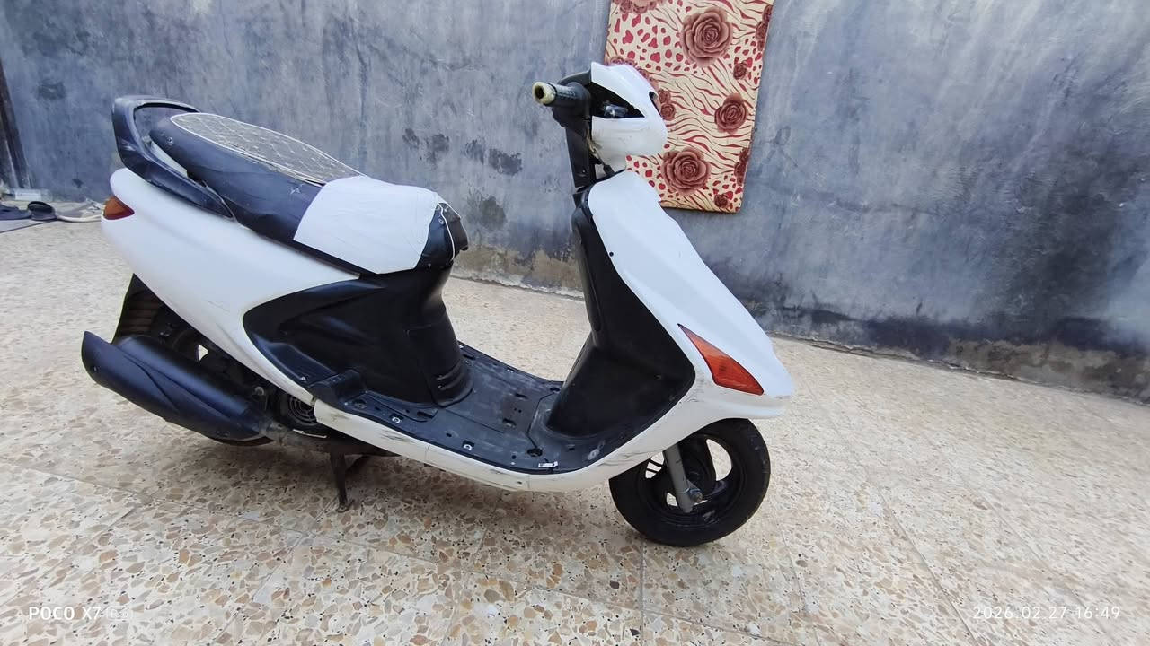 السلام عليكم دراجه فراشه نثيه سعر 200 وبيه مجال المكينه بيه تبخير بسيط هندر واحد تشتغل ***********اشري يتصل المكان النجف ابو سخير يم جسر مشات
