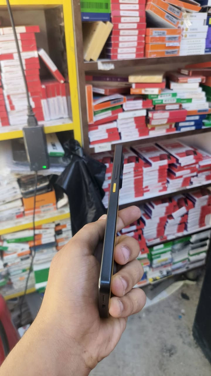 سلام عليكم جهاز للبيع 
Poco X7 Pro 
الذاكره512
العشوائية 16
ببجي120فريم
الجهاز نضييف ومرتب كارتونه واغراضه كامله
السعر400
رقمي للشراي فقط ***********
العنوان النجف الاشرف المدينه القديمه
