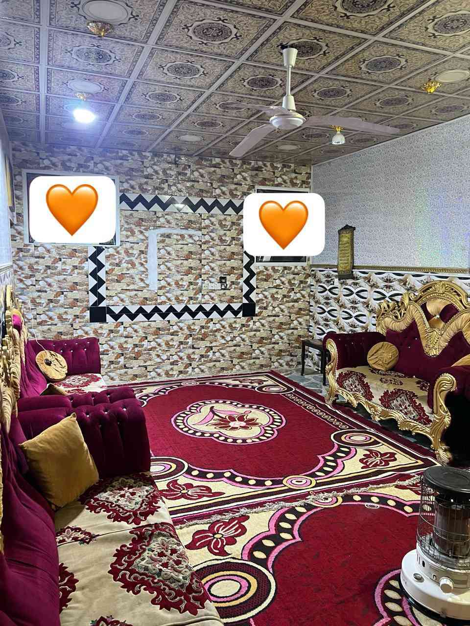 السلام عليكم
دار للبيع مساحة 200 م طابو ملك صرف طابقين ونص واجهة 10 نزال 20 
رقمها 17080
الموقع خدمات مصقط خلف مصور دار الاعراس خلف التجاري 

 القاط الاول :  طابوك يحتوي على كراج وحديقة (حمام خارجي ) واستقبال وهول وغرفة نوم ومطبخ وحمام 

القاط الثاني : بلوك يحتوي على 4 غرف نوم مع مساحة خارجية مع حمام 

القاط الثالث غرفة كبيرة

السعر 140

للتواصل ***********
