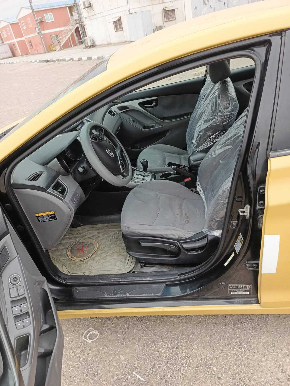 سلام عليكم النتره موديل 2013حادثهه جاملغ خلفي والباقي ليبل واحد مكينه وكير وتبريد وتدفئة حداديه مكفولات كهربائيات كلهه مكفوله كشن تتفئه تحكم جهتين مانع نزلاغ السعر 97وبيهه مجال مكاني بغداد الكراده أي ستفسار خاص ***********ماشيه 266
