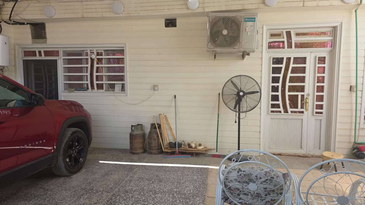 🏡 بيت للبيع – كربلاء المقدسة / شهداء سيف سعد
📍 الموقع: شهداء سيف سعد 📍 خلف مدرسة دير ياسين 📍 موقع مميز وهادئ
✅ البيت مكون من طابقين مفصولين بدرج خارجي
🔹 الطابق الأرضي: • غرفتان • استقبال • مطبخ • طارمة • صحيات
🔹 الطابق الأول: • بنفس تصميم الطابق الأرضي
📑 نوع السند: طابو صرف
💰 السعر: 260 مليون دينار عراقي 📌 قابل للتفاوض
📞 للاستفسار والمعلومات: ***********
#عقارات_كربلاء #بيت_للبيع #شهداء_سيف_سعد #كربلاء_المقدسة
🤝 بالتعاون مع شركة إنشاء المستقبل للتسويق العقاري
📍 العنوان: كربلاء – الجاير – مقابل مدينة ألعاب السندباد
