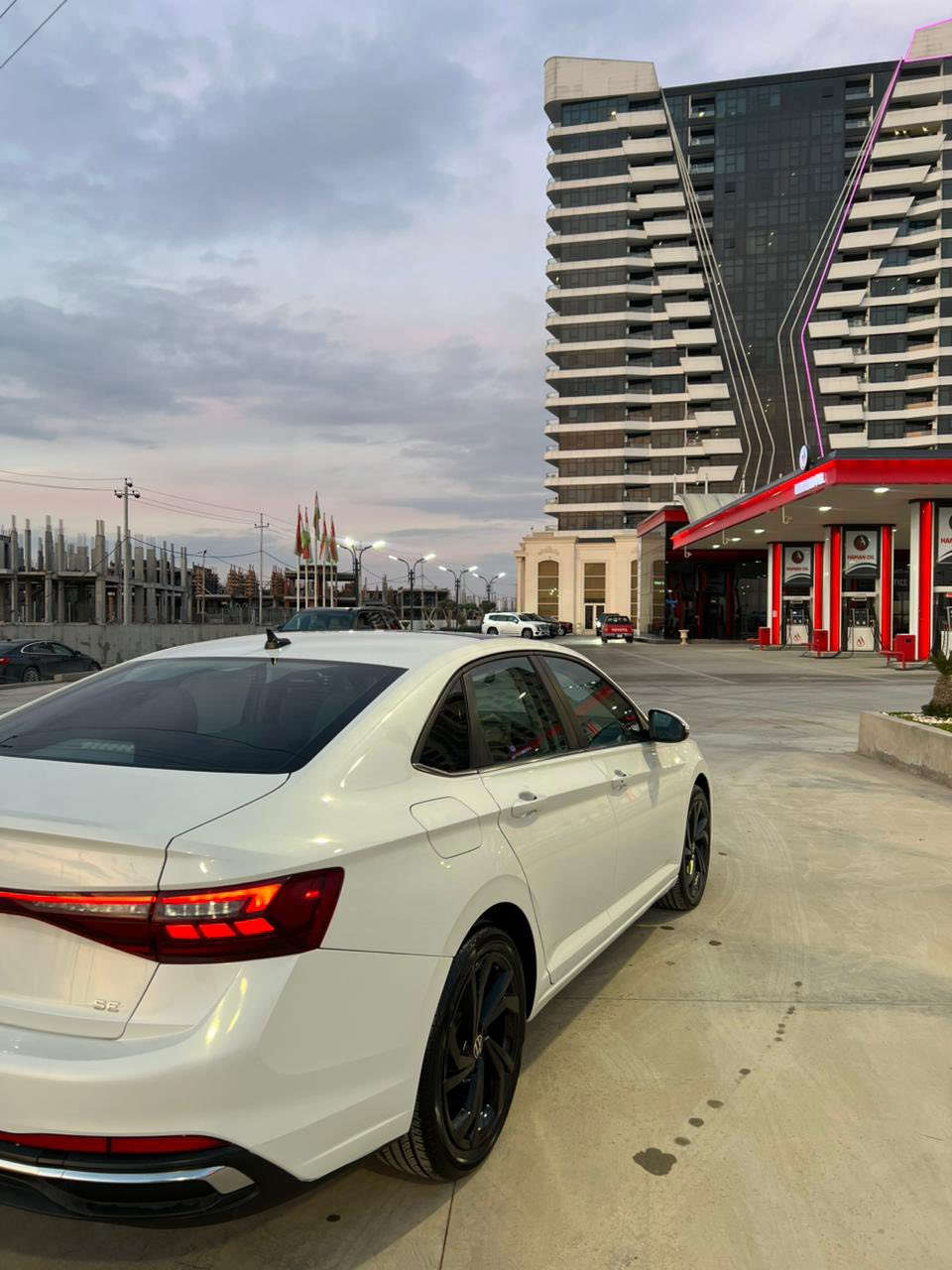 فولكسواكن جيتا 2025
مواصفات 
بنوراما
بصمة
شغال
شاشة الكتروني
شاشة جبيرة
كشن جلد
اوتو ستوب
مراية رادار
كشن تبريد
رادار 
هواية مواصفات
ماشي ٥٠٠٠ ميل
اربع قطع صبغ بدون دواخل ايرباك بس تكمة طاك مرجع سستم بجم كبس
سعر ١٧٩
***********
