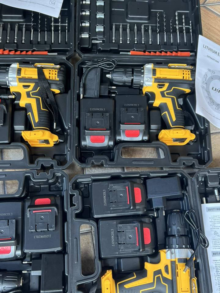 درێلی شەحن
دو پاتری لەگەڵە 
٢٤پارچەیە لوقم و بەرینەو دەمی درێل 
نرخی خوار جوملە 
*********** ڤایبەر وەتس ئـەپ
