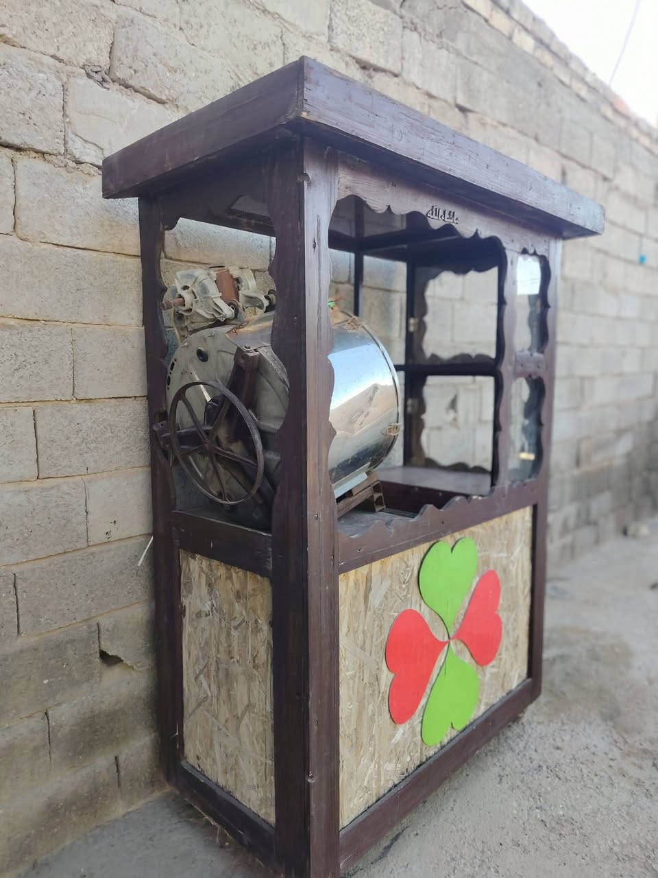 سلام عليكم عربانه حب البيع مستعمل شي قليل الستفسار على الرقم ***********
