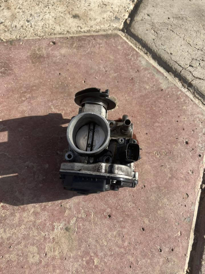 سلام عليكم غراض نوبرا او اوبترا
١-كور وثلاجه شرط الشغل
٢-داينمو 
٣-سلف
٤-جويتر
٥-تخم نوزلات ومسطر 
٦-باور ستيرن
مكاني بغداد المحموديه
رقمي ***********
