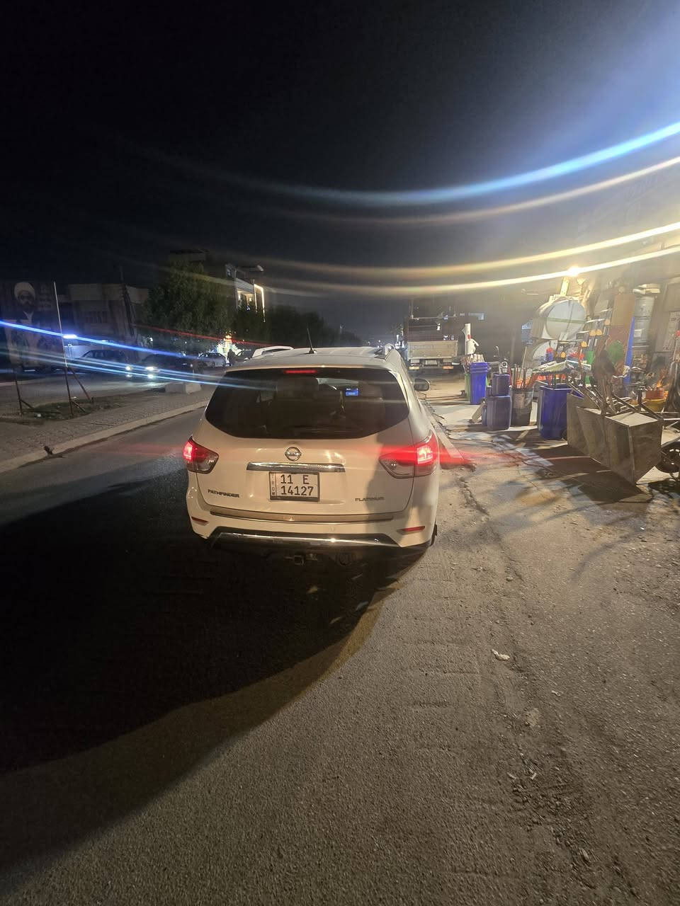 سلام عليكم
للبيع نيسان بافندر 2013 فول مواصفات بلاتينيوم عدا الفتحة الحادث موضح بالصور بيها صبغ بنيد وجاملغ والدوسةمال باب بصف السايق السعر 125 وبيها مجال حك العملة السيارة باسمي مكان السيارة بغداد السيدية اي استفسار هذا الرقم  ***********
