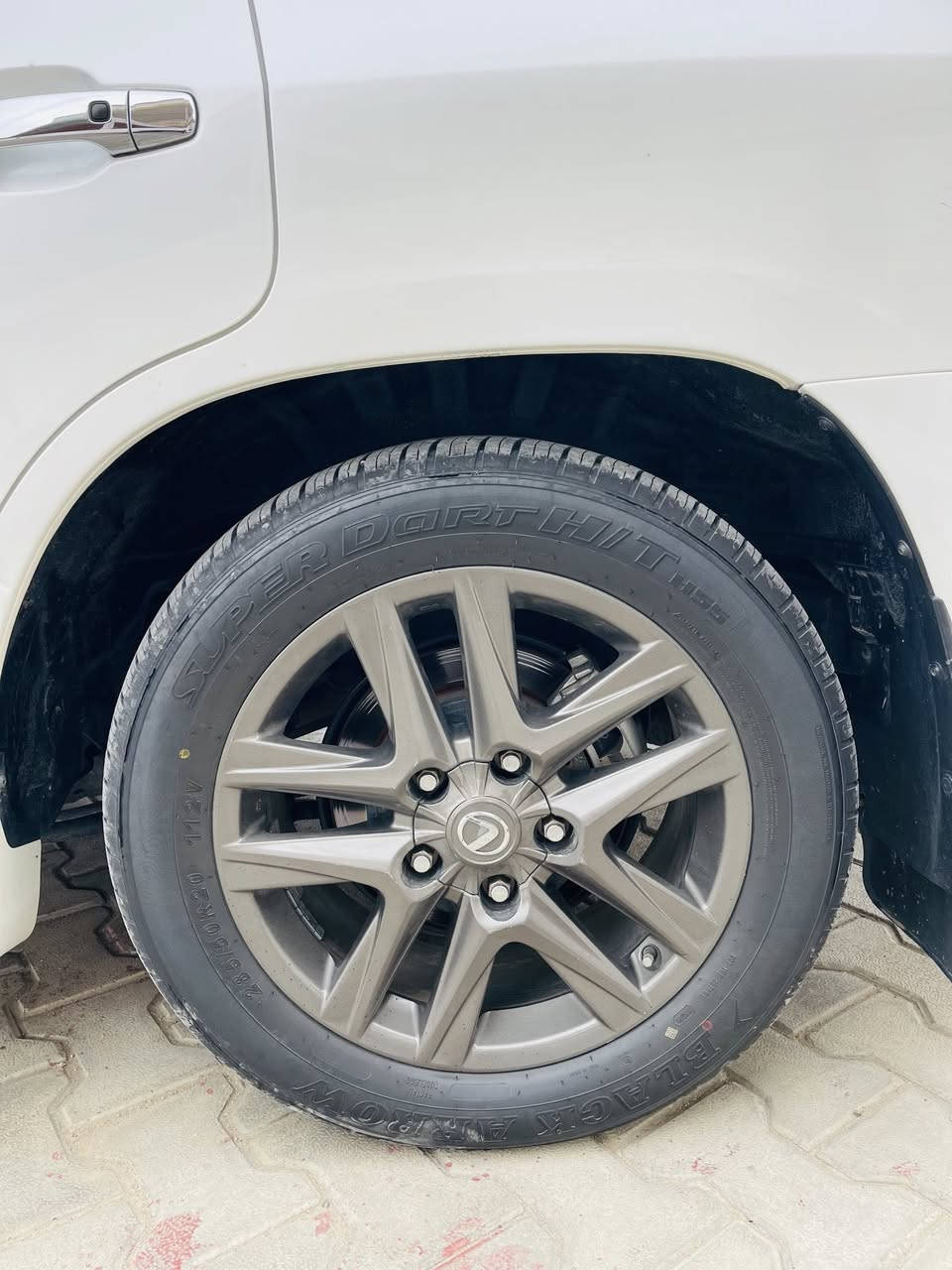 لكزز 2013 بريم كفاله عامه فوول 1/1 
جديده كلش ماشيه 200 وضع الشركه ممفتوح بيها شي 
كلشي بيها شغال اي نقص مبيها وترايها يخبل تخم تاير حداديه 
بيع او مراوس السعر 358$ مكاني بابل - الشوملي 
للاستفسار *********** او ***********
