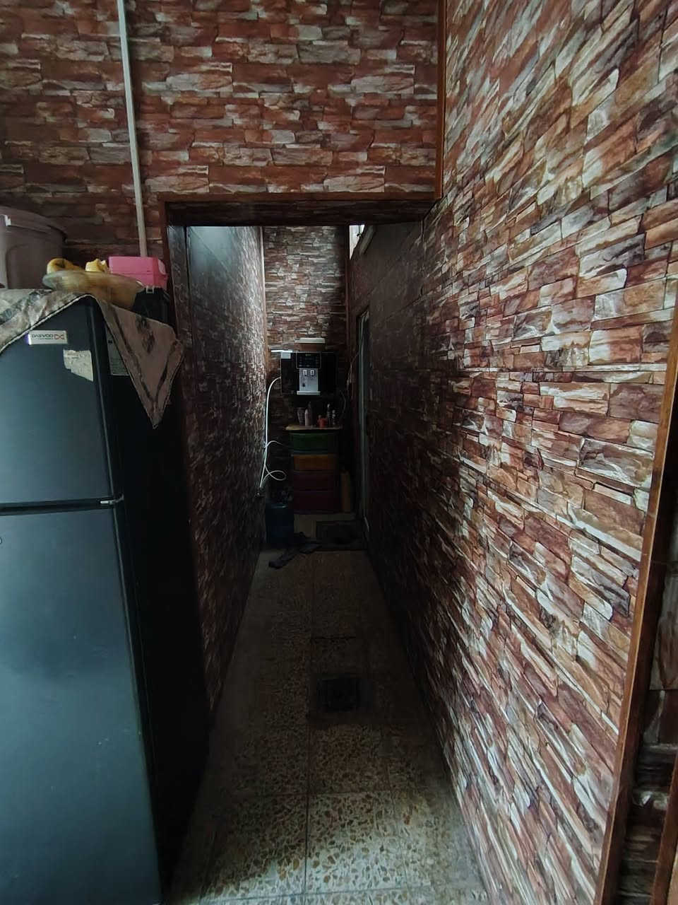 سلام عليكم ورحمة الله وبركاته
بيت للبيع ١٠٠متر بشارع المطار شارع علكم وره اسواق الاخوين غرفه ٧*٤صاله ٤*٥مطبخ 3*٤استقبال مكشوفه ٢*متر اونص بعده 7*٤بناء ابلوك اساس طابوك عكاده بورك كاشي وسعره جدا مناسب ١٤مليون رقمي***********
