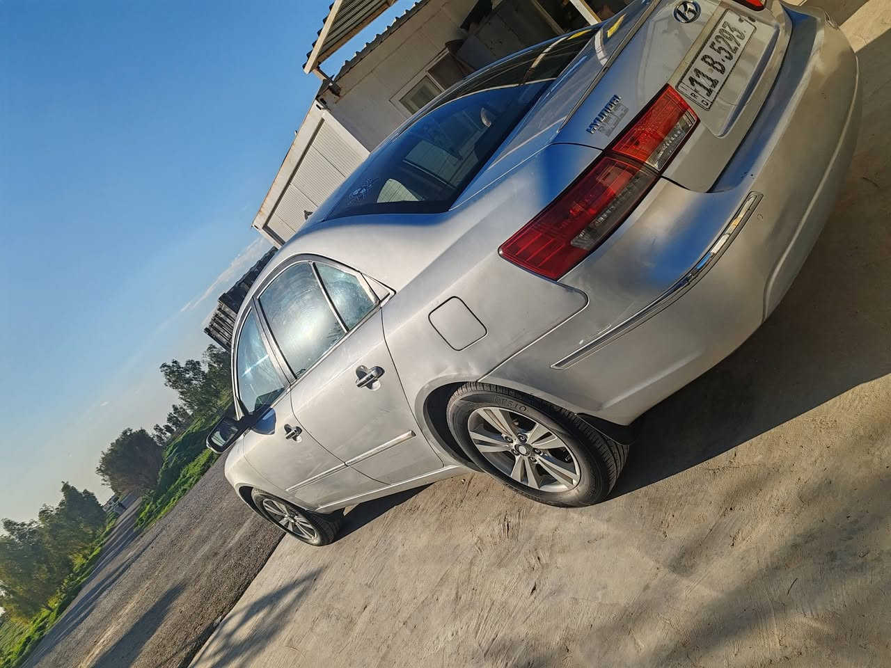 السعر المطلوب 115ورقه 
هوندا سوناتا موديل 2010 خليجي
محرك 2400 دوش 
رقم بغداد بااسمي تحويل مباشر 
تبريد ثلج السيارة فول 
فتحه تحكم استيرن ادامه كامله مسوي للسيارة دهن جديد تايرات تخم جديد دوشمه للارضيات وكشنات  وسونار مرفق مع الصور مكانها ديوانيه لشاميه او الدوز حاليا بل دوام ابو علي 
***********
