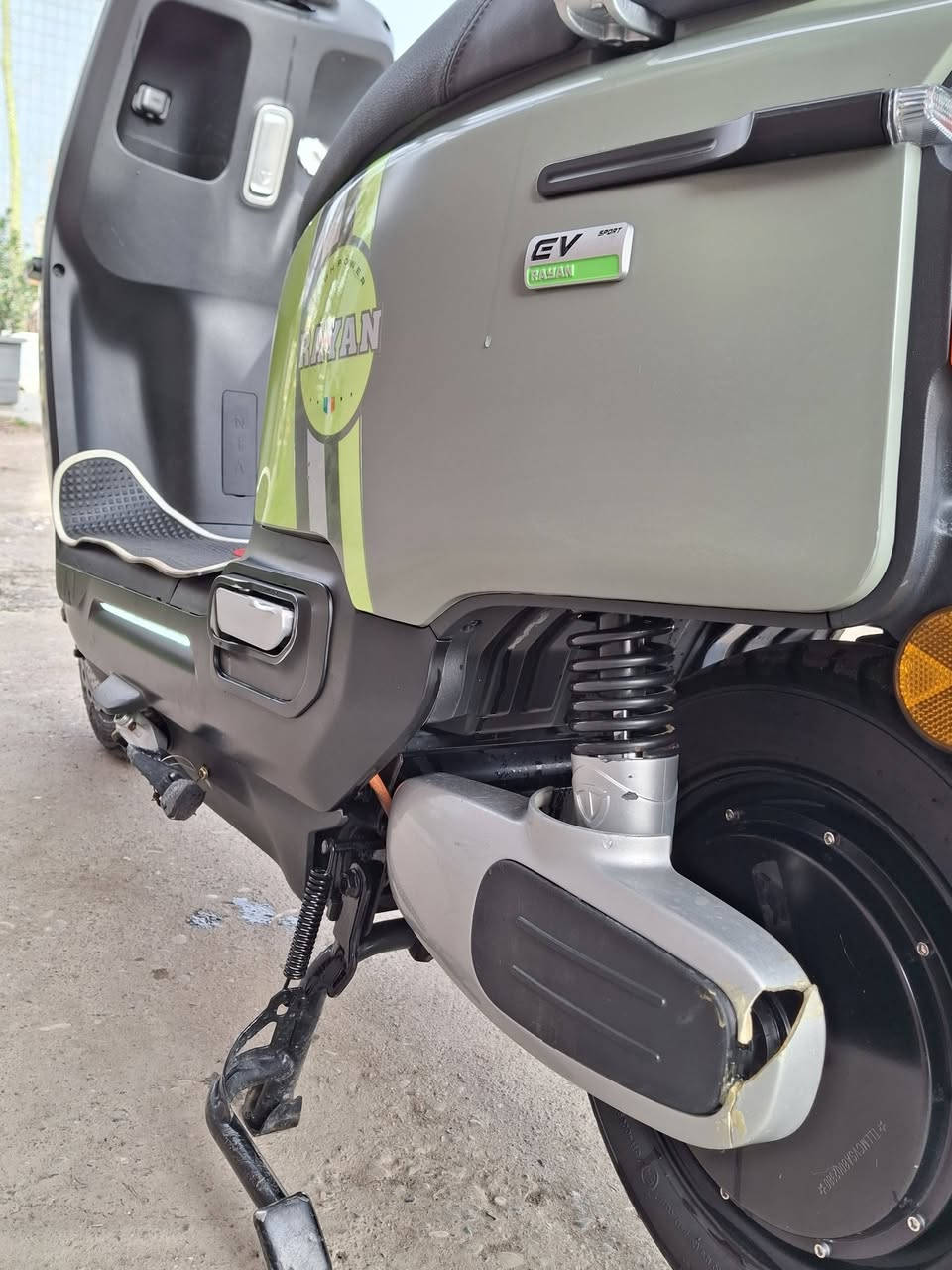 السلام وعليكم
للبيع مطور ريان بي هي الملحضات بل صور 📷  المطور دبل اسويج ودبل بصمه ومريات مالو بعد مامشدودين  بطاريات شرط شرط شرط مكاني موصل حي البلديات السعر 730وبي مجال الطيبين


**إذا كنت صاحب هذا الإعلان وتريد حذفه لأي سبب، رجاءا أرسل رسالة إلى الدعم الفني**