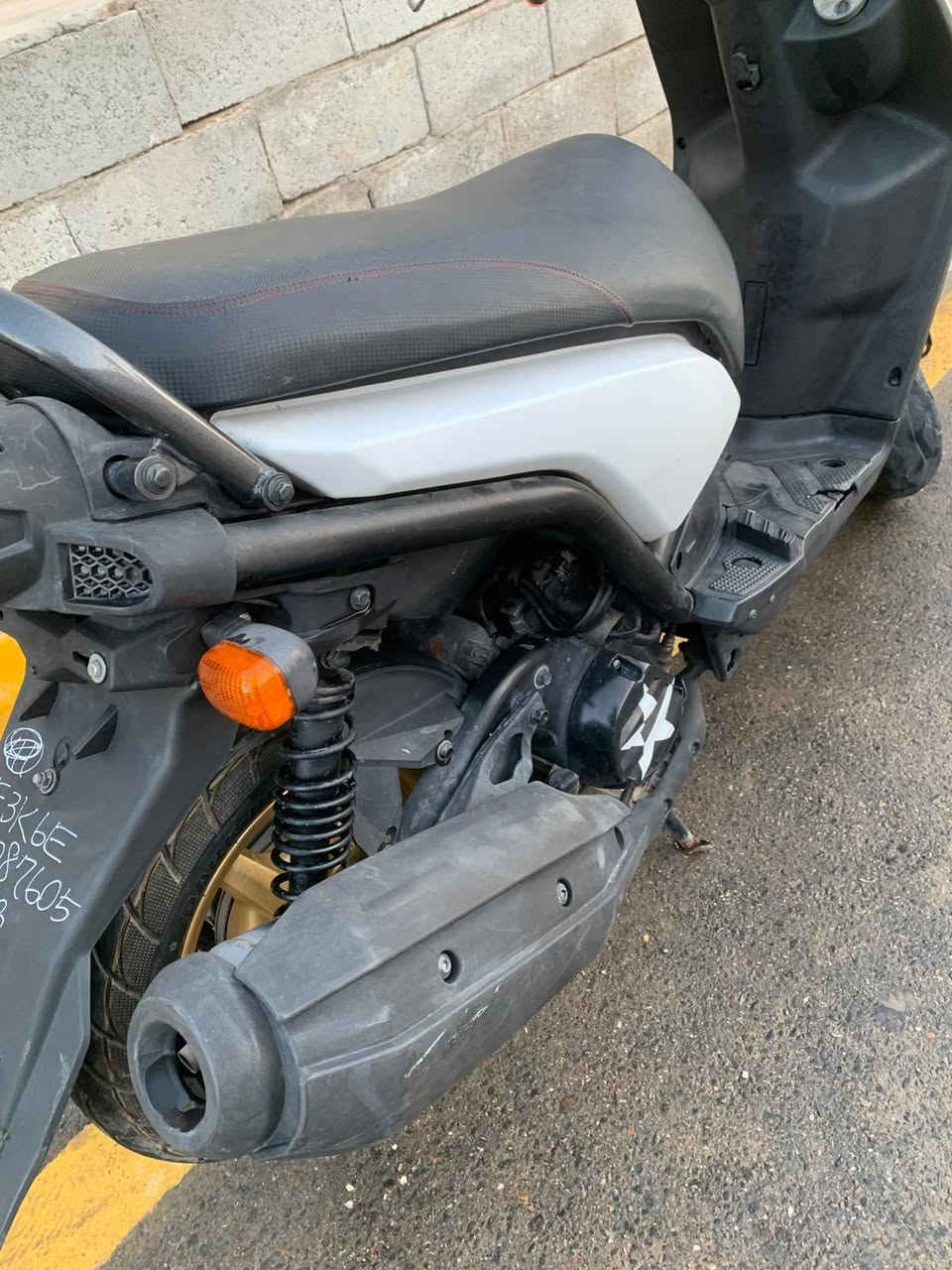 سلام عليكم دراجه سكنس جبلي للبيع صالها شهر من طالعه من الوكيل كفاله عامه بمليون وخمسميه وبخدمه الشراي


**إذا كنت صاحب هذا الإعلان وتريد حذفه لأي سبب، رجاءا أرسل رسالة إلى الدعم الفني**