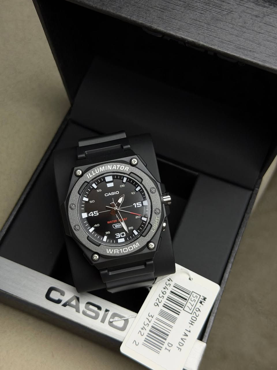 CASIO 
اصلي وكالة كاملة المرفقات 
ضمان سنة 
رقم الموديل MW-620H-1A
اميال لامينوس فسفوري 
سير ربر اصلي 
ليد اضاءة داخلي 
الغطاء الخلفي والماكنة ستانلس ستيل 
مقاومة للماء 100 متر سباحة

45 الف على اول تم

AYxhmshIhXrlwABhDV


**إذا كنت صاحب هذا الإعلان وتريد حذفه لأي سبب، رجاءا أرسل رسالة إلى الدعم الفني**
