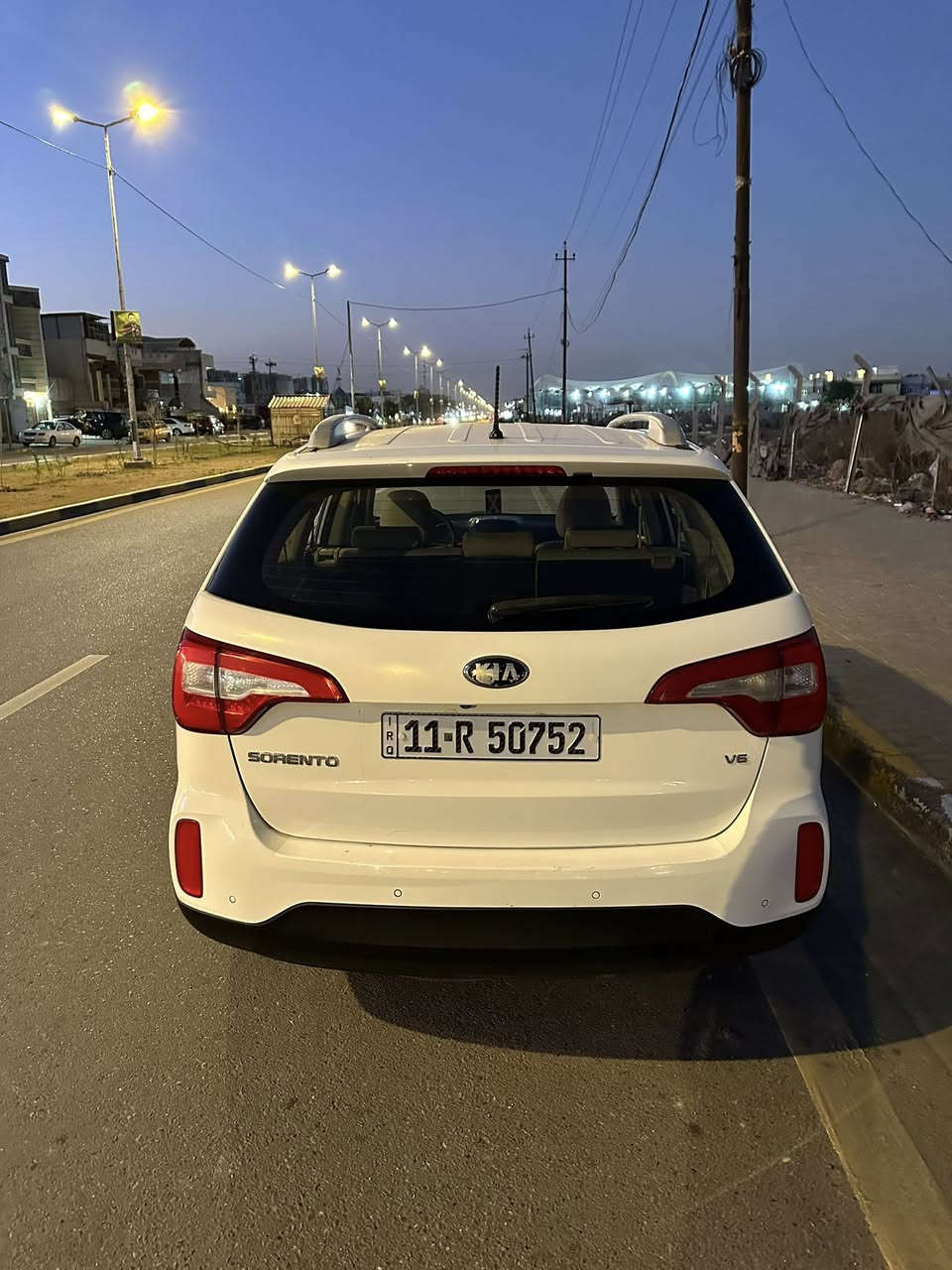 السلام عليكم سورنتو ١٤ خليجي بدون صبغ رقم بغداد مشروع و وطني باسمي مواصفاتهه بصمه و كرسي كهرباء و لد امامي و خلفي و تبريد بيانو ٧ راكب و ٣ قطع تبريد و مري شفط و اشاير بلمري و تخم تاير و جاهزه السيارة بدون نواقص بيهه بارد بجاملغ الامامي اليسره و السعر ١٨٥ ورقه مكان السياره بغداد حي الجهاد***********
