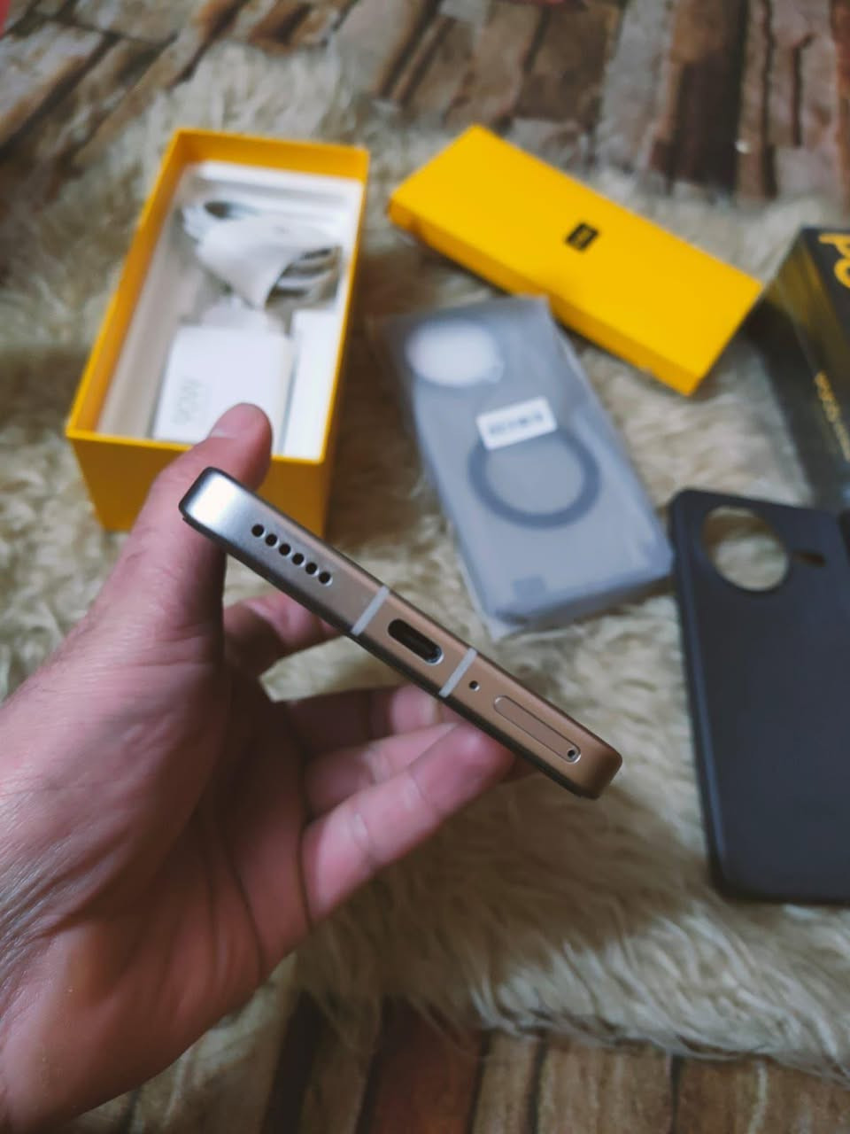 سلام عليكم اخواني جهاز بوكو f7 برو 512 كامل الملحقات نضافه ١٠٠ـ١٠٠ سعر 500 الف ثابت اخوان أو مراوس مكاني بغداد مدينه الصدر توصيل ماعندي للاستفسار خاص او وات ساب *********** بغداد, العراق
