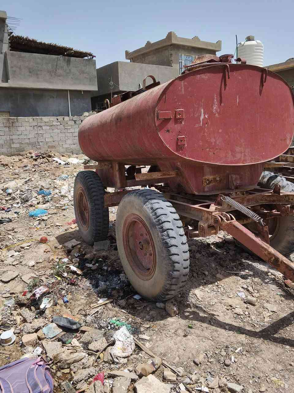 للبيع مقطوره رقم الهاتف***********
