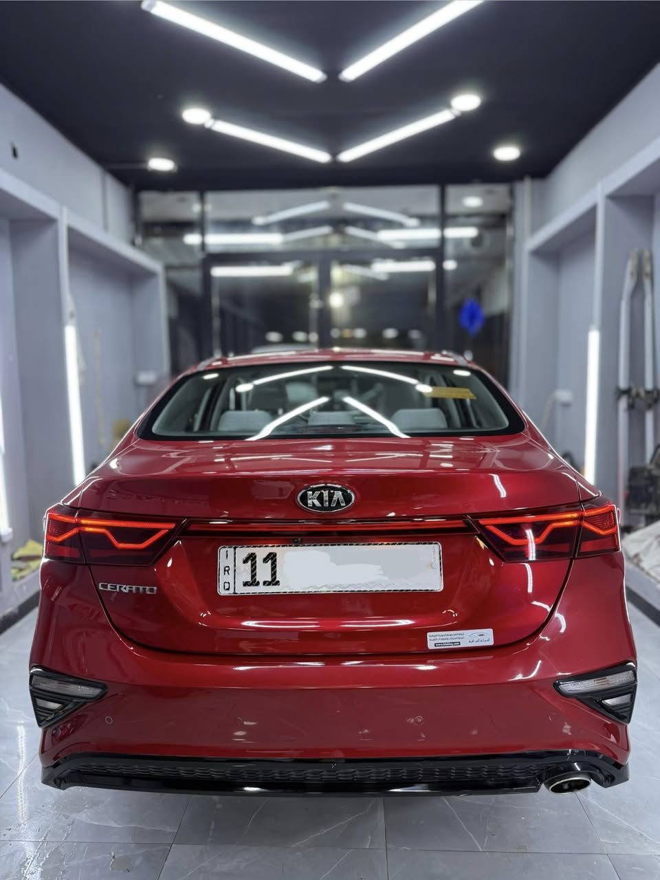 السلام عليكم سيراتو 2020 زيروووو ماشيه 6 الاف فقط سبيرها منازل
كفالة عامه من الصبغ والبارد والتبديل والحالوب بيها شخط مكحل
فول مواصفات 
محرك 1.600 / بصمة تشغيل / بصمة ابواب / تشغيل عن بعد / لد امامي / لد خلفي / حساس امامي / حساس خلفي / فول تحكم ستيرن / تبريد قطعتين / شاشه وكاميرا خلفيه / شاشة عطلات بالدشبول / بلوجكتر ليزري / صندوك ذكي / كشنات خلفيه قلااب / مري شفط / اشاره بالمرايه / 3 انظمة قياده ( ايكو - سبورت - نورمال )

سعرها 165$ وبيها مجال الجناي يتصل وبالخدمه مكاني بغداد الكرخ

***********
