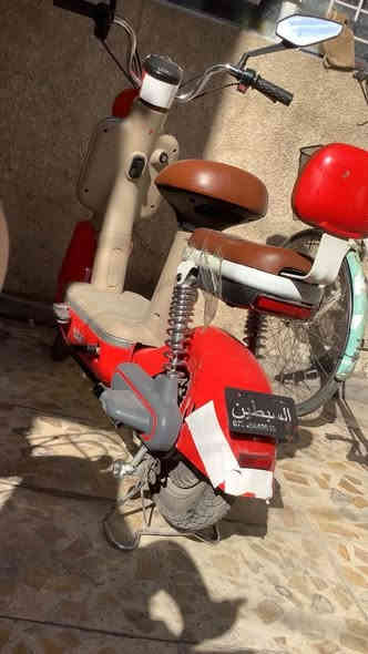 سلام عليكم دراجه للبيع شحن دراجه نضيفه جدا استخدام شهر 
الموديل 2025.
نوع الدراجهKOREA.MR
الحجم 14
بطاريات 4ليثيوم ضد المآي 
السرع 3
سرعه 60
تمشيك 35كيلو او اكثر 
اشاير رباعي 
استان صفح 
وستان تعليك 
اي استفسار تصال 👇🏻
***********
