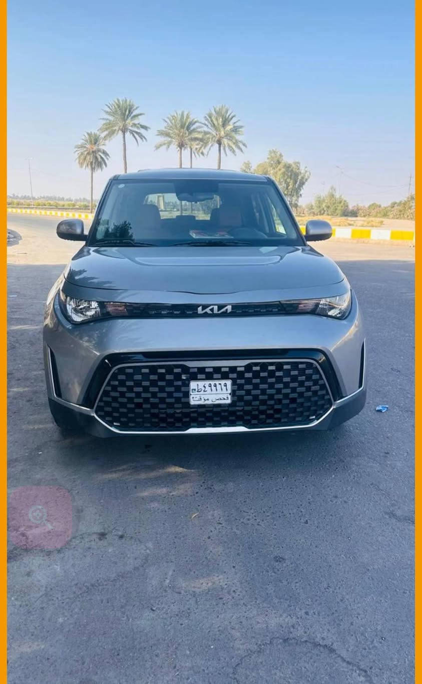 السلام عليكم كيا صول 2024 فول مواصفات EX ديزاينر وارد امريكي محرك ٢٠٠٠ دوش  
مواصفات 
فتحه  وداخل مشمشي مميز 
بصمه ابواب وتشغيل عن بعد 
كسنات جلد تدفئه كرسي كهرباء 
ويل حجم 18 سبورت 
رادارات  360 امامي خلفي جانبي 
شاذه كبيره 12.3 وكامره خلفيه وكار بلي  ودشبول دجتل 
لايت وبكلايت LED 
وبعد بيها هواي مواصفات 
الحادث كما موضح بالصوره تقريبا داخله كلين السياره فقط بيها صبغ رش فقط اثر التحميل بالجنطه الخلفيه 
مكاني حله السياره بدون رقم 
تفاصيل اكثر *********** واتساب
