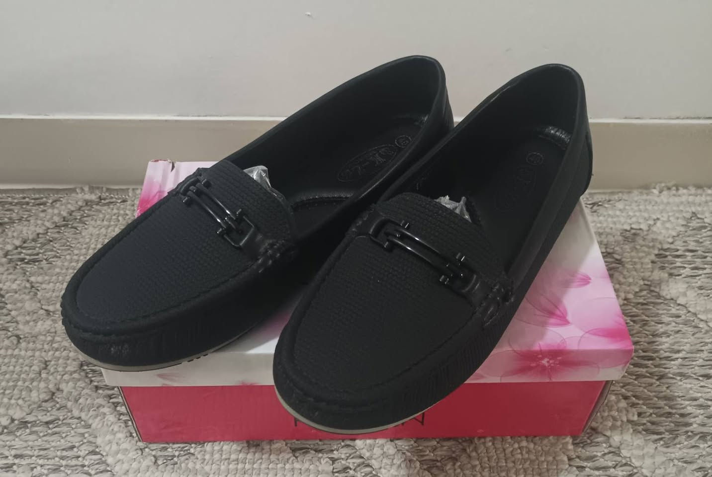 للبيع احذيه بيجي واسود أسود طبي ارضيه جلاتين


**إذا كنت صاحب هذا الإعلان وتريد حذفه لأي سبب، رجاءا أرسل رسالة إلى الدعم الفني**