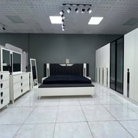 عندي غرفه نوم ٩ قطع جديده جديده استعمال شهر وبيها ضمان ٥ سنين جربايه م...