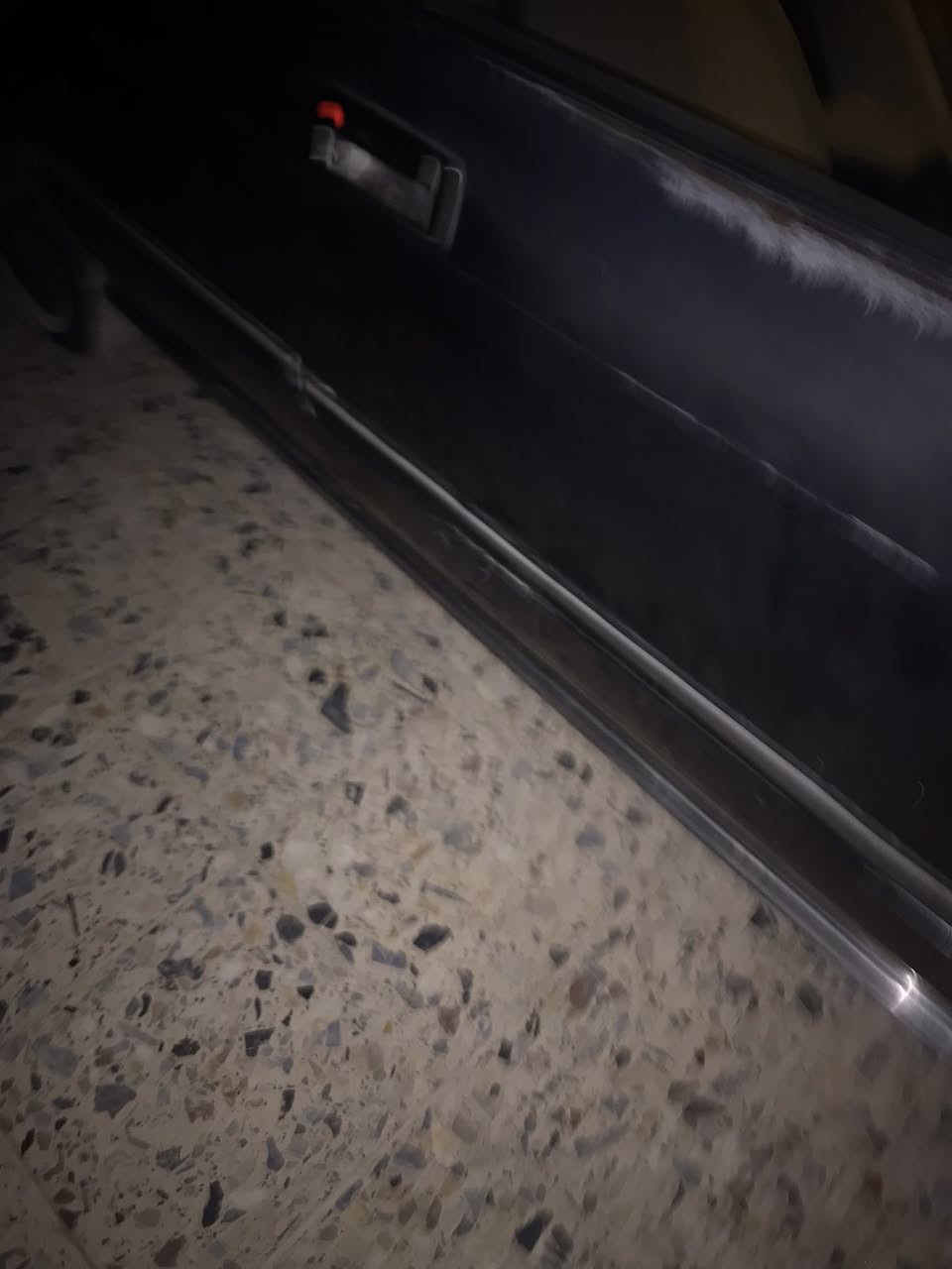 سلام عليكم ورحمه وبركاته ارنب موديل 1994سياره بدون حادث بدون صبغ فقط بارد ب الجاملغ الخلفي سياره تبريد نقص غاز حداديه لوك كير ومكينه ونجي سياره كفله من الكصه مامكصوصه رقم دياله سياره بسمي تحويل ثاني يوم سنويه لغايه 2029وتخم تاير جديد اسف ع الطاله عنوان السياره بغداد سبعلبور ***********تواصل اتصال
