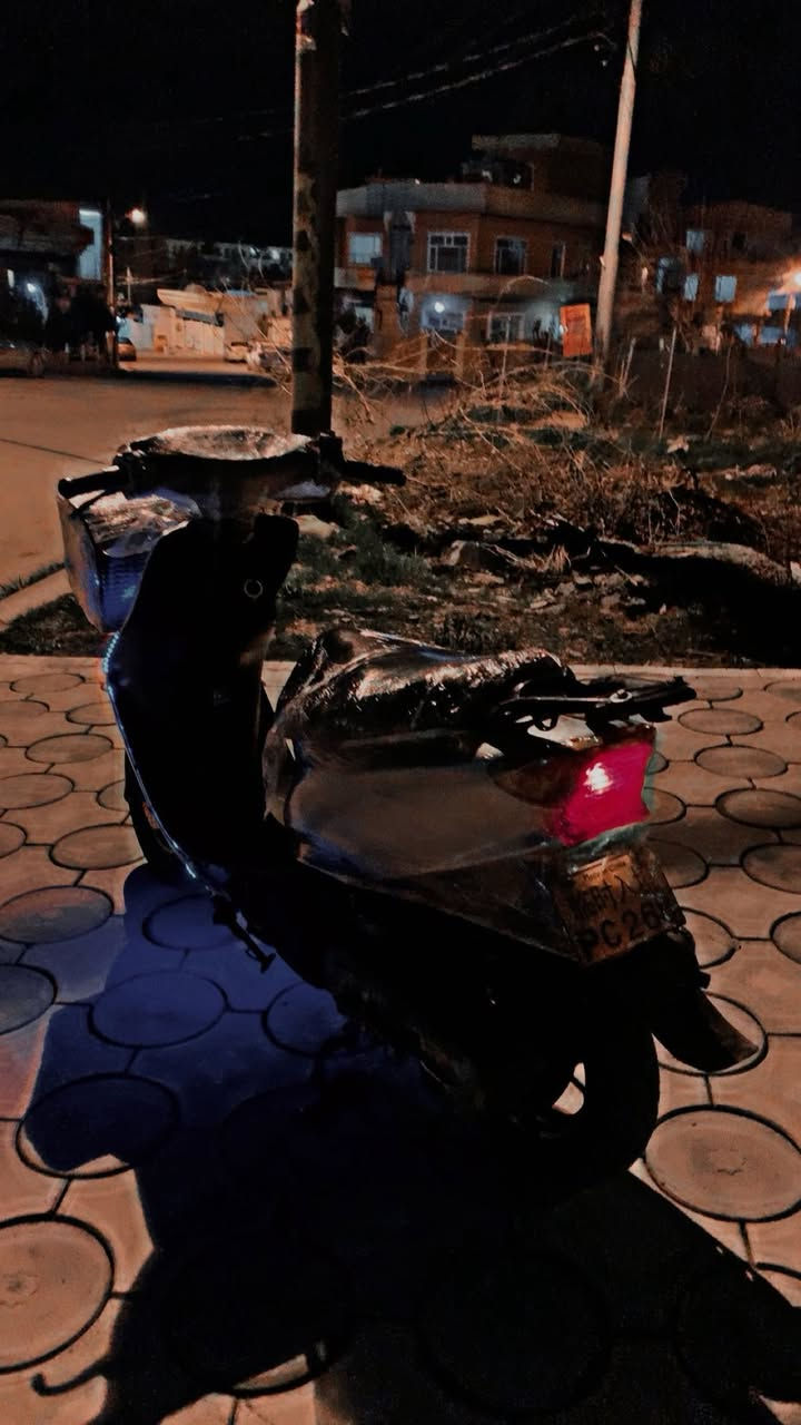 200 سعر دراجه يامها ياباني اصلي تايرات جديد كولشي شغال￼
العنوان سليمانيه ***********
