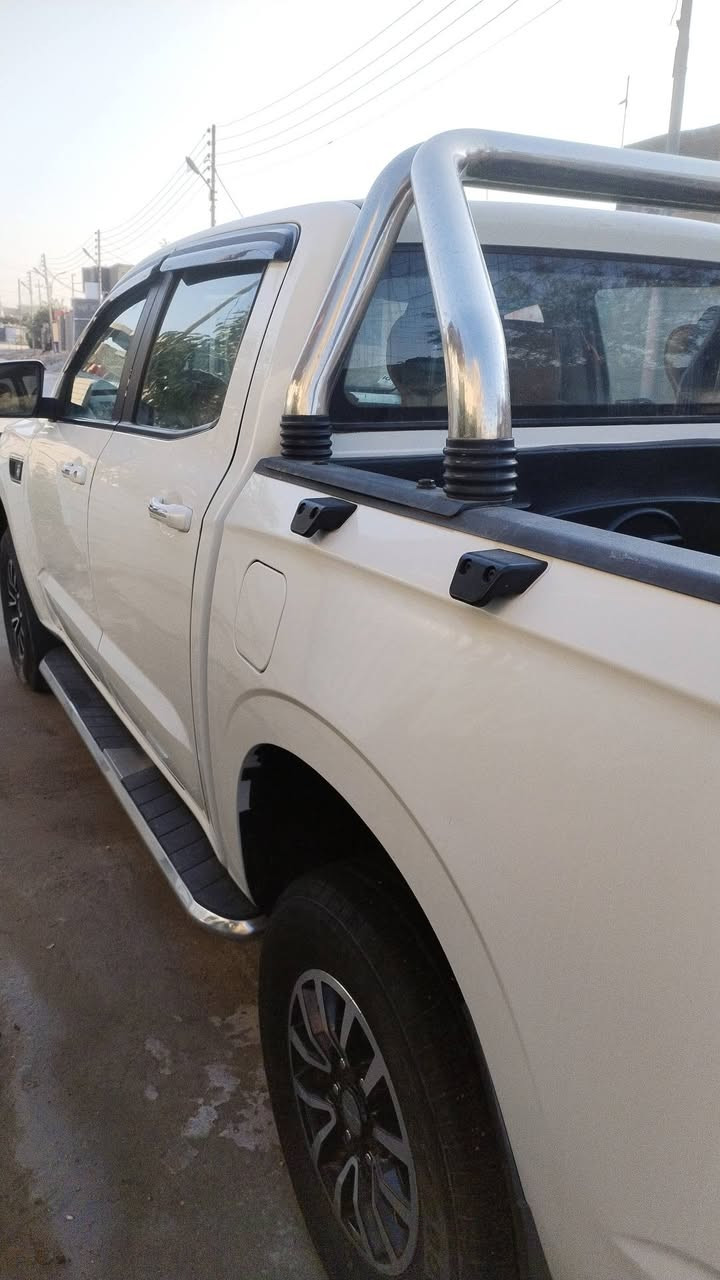 بيك اب.. تيرا لورد ابيض موديل 21
ذي قار شركه لسنة 2027استقطاع مباشر
بيع ومراوس بسياره نفس النوع موديل احدث 
او مراوس ابيك اب شانجان 
سياره مكفوله عدا طخه بلباب الخلفي مكحله 
كلشي بيهه جاهز 
***********
السعر 130بيها مجال
