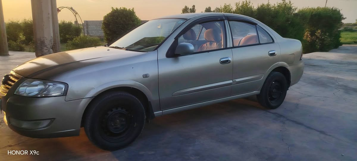 نيسان سني  2007بغداد نكليزي بسمي تحويل ثاني يوم
تبريد جديد منضومه كامل قبل 4تيام شديتهن
محرك وكير كفاله
كير اوتو ماتيك
سياره خير من الله تخم تاير ماناقصه اي شي 
سعر 75ورقه وبيه مجال 
مكانه بغداد ابو غريب
الستفسار ***********
