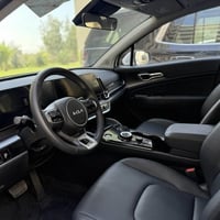 للبيع سبورتج هايبرد فول مواصفات  للاستفسار 07707856327