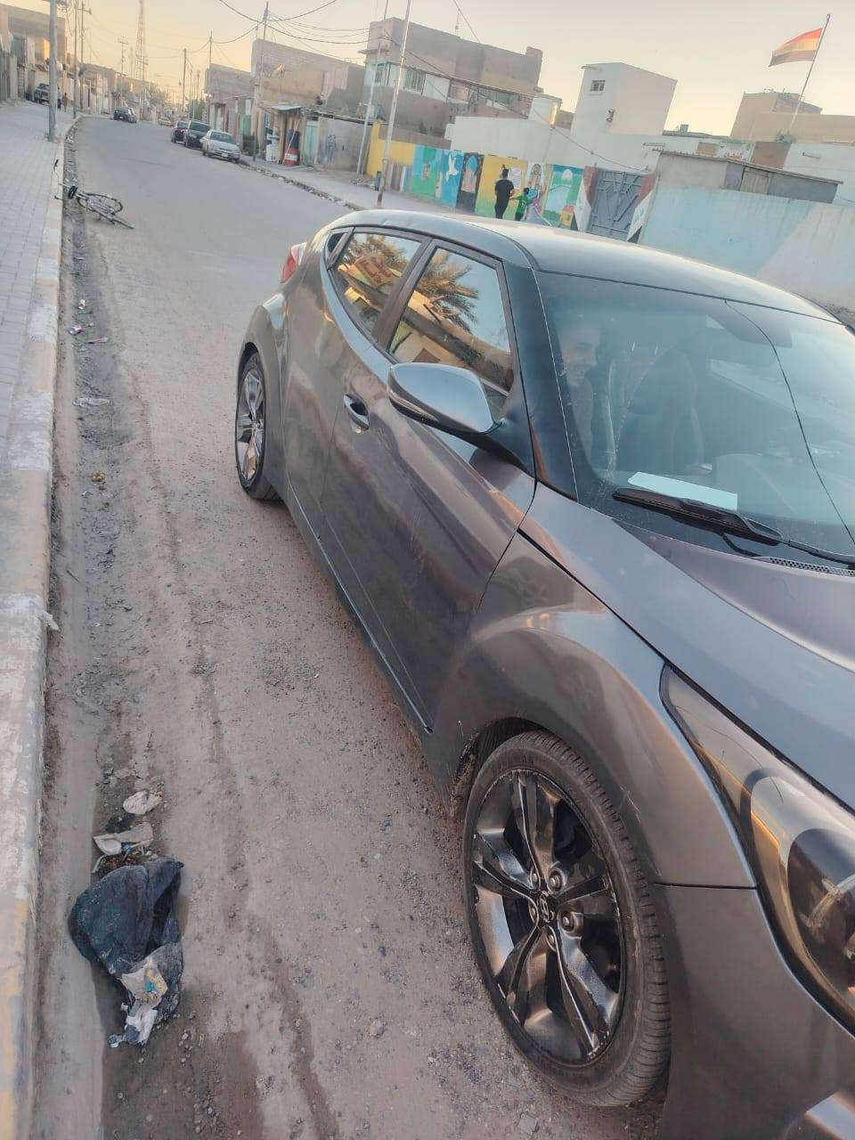 هونداي فولستر موديل 17 كير مكينه تبريد تدفئة مكفول اشاير بالمري فول مواصفات مري شفط  كامره خلفية شاشه اندرويد تخم تاير باتري جديد حدادية 💯💯 السيارة جاهزة بانزين تحكمات استيرن دواخل بالكارتون سيارة جاهزه متؤمة طبق الأصل ادوات ادوات السعر المطلوب 45$وبيها مجال حق الجية تليفون ***********
