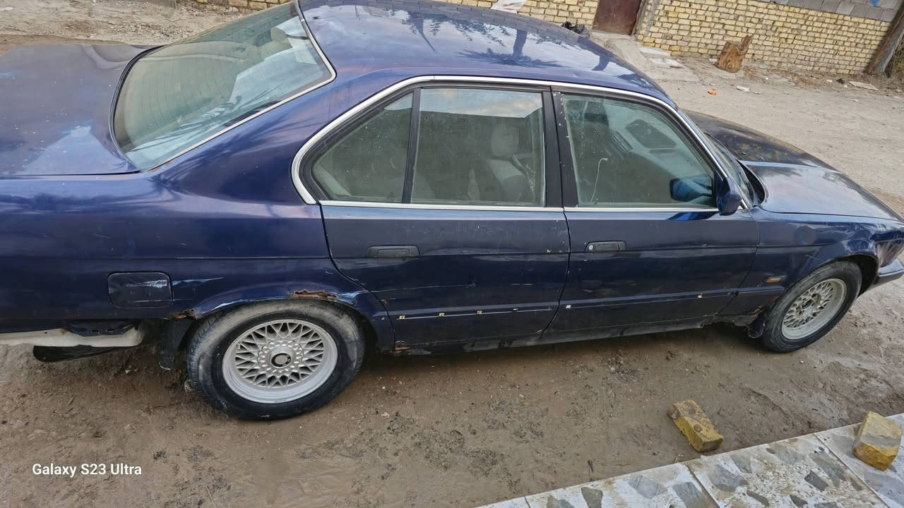سياره bmw 525i الرقم ميسان عدل مفتوح شغاله كله ما عدا التبريد ويل الخليه موجود بالصندوك المكان ميسان العماره  غير متواجد على الفيس للاستفسار ***********
