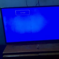 شاشة • ٣٢ بوصة • شغالة