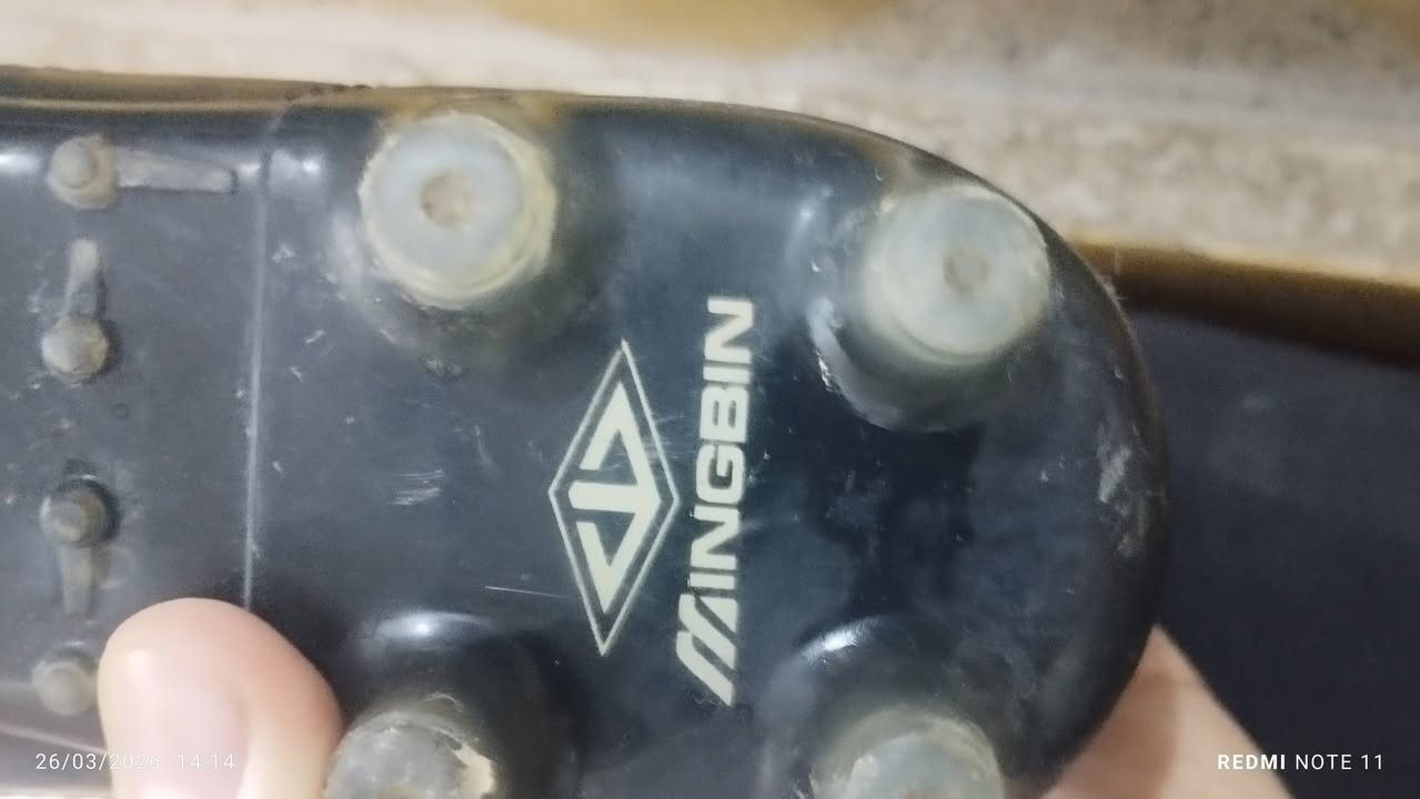 حذاء استد جلد باله اصلي شركهINGBIN  قياس 38 مختوم بأسم الشركه بكل مكان بالحذاء حتى القيطان مالته الاصلي بأسم الشركه ودبان هم بأسم الشركه السعر 15 الف قفل المكان بغداد البياع الرساله الثانيه شارع الرافدين.


**إذا كنت صاحب هذا الإعلان وتريد حذفه لأي سبب، رجاءا أرسل رسالة إلى الدعم الفني**