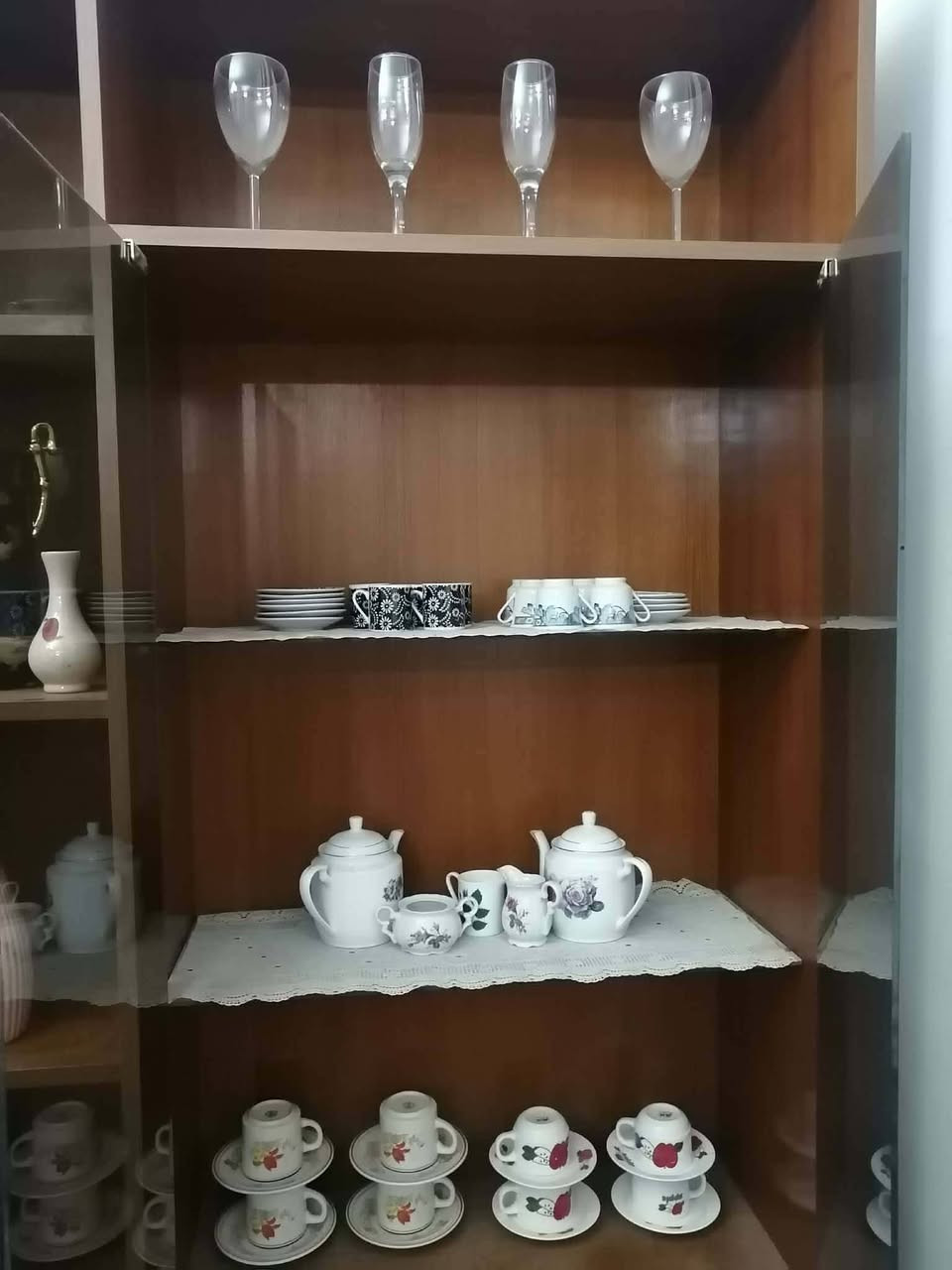 السلام عليكم بيع مستعجل تحفيات وسيتات اكواب حليب وكهوه وكلاصات مهر وكاسات كاستر  كله ابيعها شلع للجادين بالشراء
للاستفسار ***********
