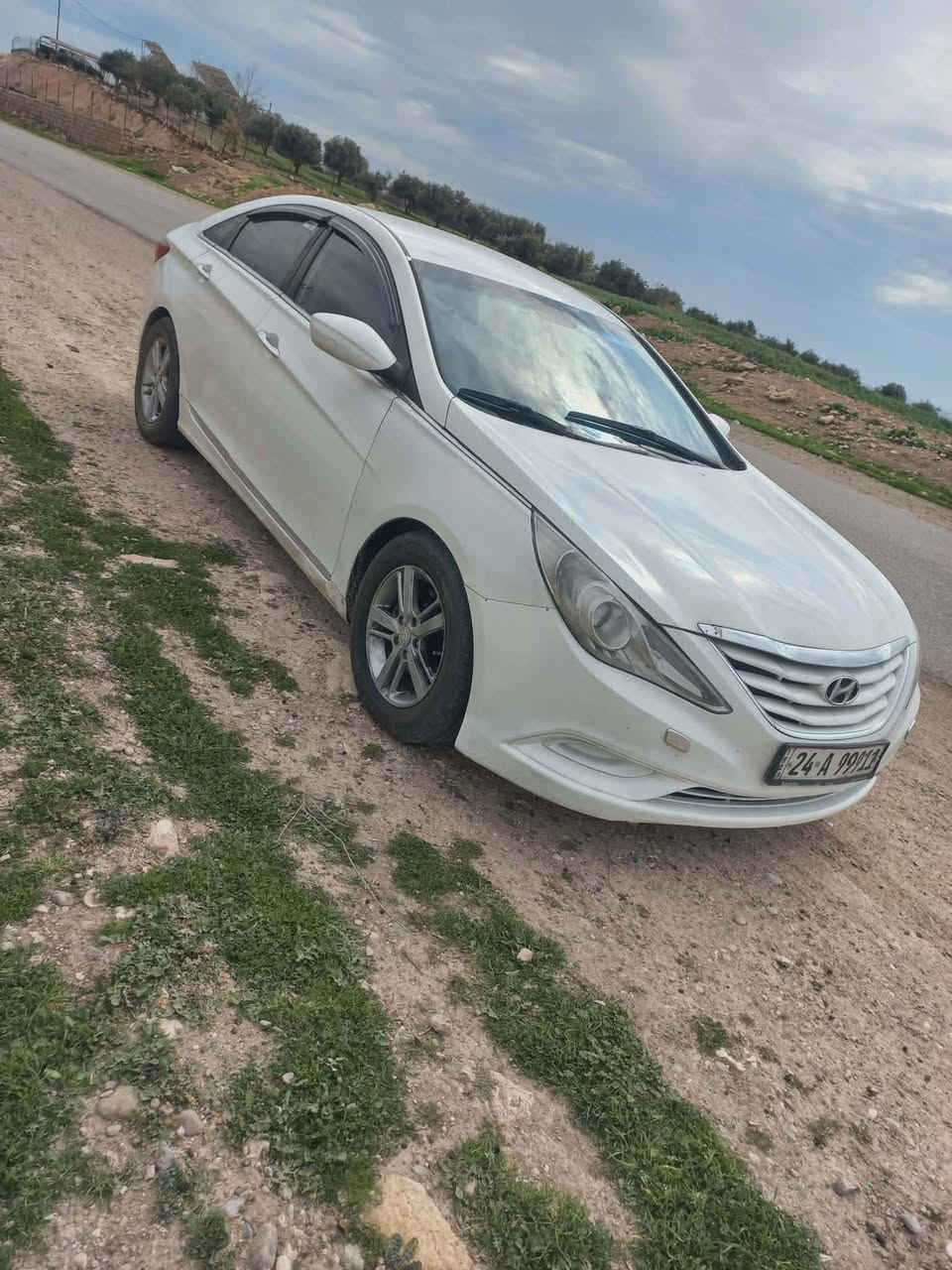 مراوس فقط
سوناتا ٢٠١١
رقم دهوك جديد هزه جديده سنويه عضم  شرط التحويل 

محرك 2000وكير شرط لاصرف ولا نفخ
تبريد ثلج 
وتدفيه 
وتحكمات ستيران
شاشه 
كامر
طخم تواير جديد
صدر نص عمر 
 بيها جاملغ وربع بوند 

 قبق البانزين ونص الباب 
ملاحظات بصيطه جدا شي جدام العين


**إذا كنت صاحب هذا الإعلان وتريد حذفه لأي سبب، رجاءا أرسل رسالة إلى الدعم الفني**