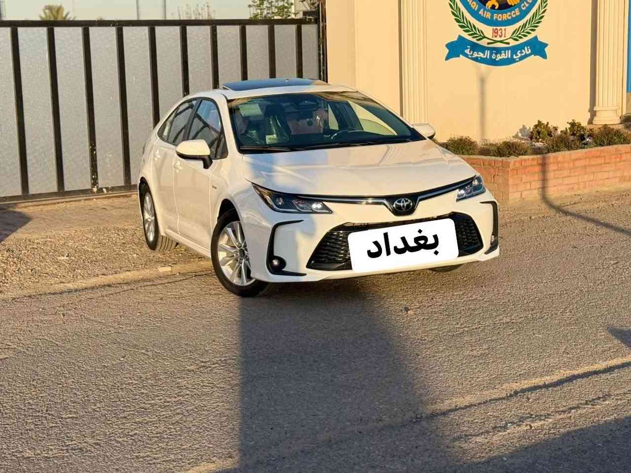 السلام عليكم
سيارة كورلا هايبرد 2025 ماشيه 3000

رقم بغداد بأسمي 

تجميع صيني 

بصمة

الاضائة الامامية LED 

نظام طوارئ 

مانع انزلاق 

نظام GBS

فتحه سقف  

الداخل اسود

اشاير بالمري

رادارات

تحديد مسار 

تنبيهة ورجوع عند الخروج عن الطريق

رادار مسار 

رادار امامي

مثبت سرعة 

وقوف ذاتي 

مستشعر اصطدام 

عدادات دجتال

مقاعد جلد 

كامره خلفيه دوارة

تحكم التبريد شاشه

شاشة كبيرة 

8 وسائد هوائية 

اوتو هولد

سايد بريك بصمة 

حساس ضغط الاطارات 

جميع اضواء السيارة الخارجية LED

جميع نوافذ السيارة اوتو

كشافات ضباب

لد نهاري

سبير خلفي 

ملاحظة السيارة كفاله عامه 
موقع بغداد

***********

السعرخاص
