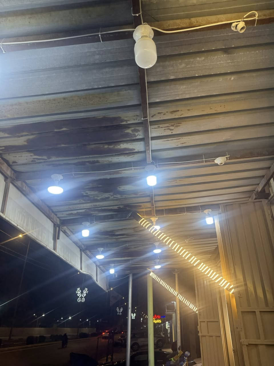 سلام عليكم يوجد قمريات للبيع قيم واخذ للتواصل ***********
