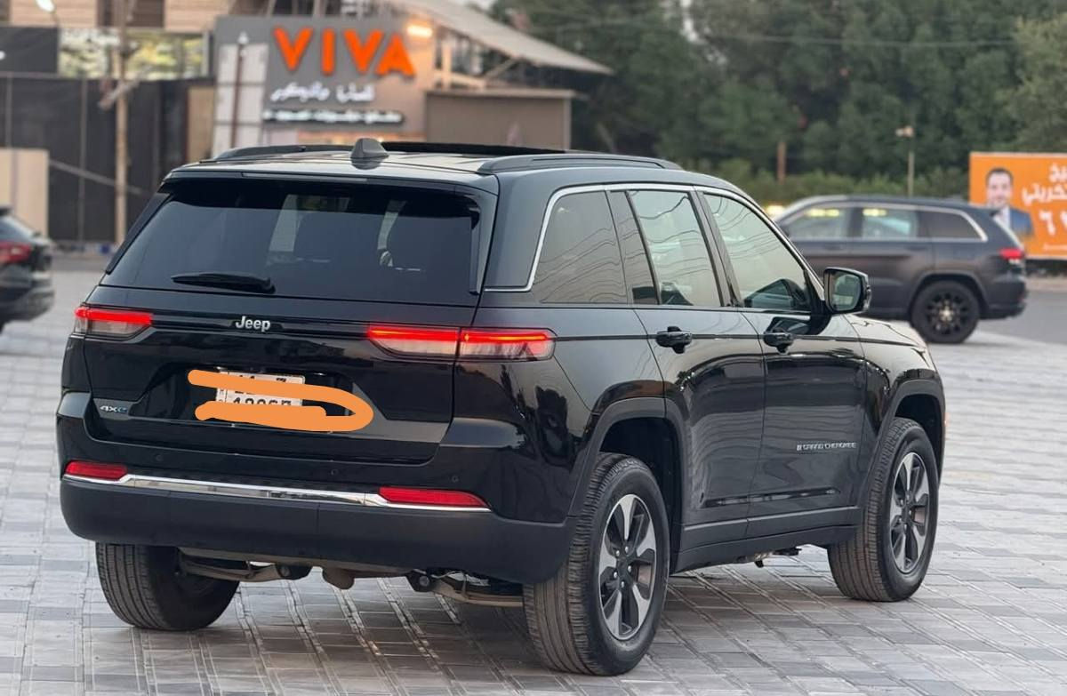 ياالله
السلام عليكم جيب كراند شيروكي 4XE 2024 وارد امريكي

Jeep Grand Cherokee 4Xe 2024 2.0L

         حجم المكينه : 2000  تيربو + هايبرد + بلك ان 

المسافة المقطوعة : 32 الف ميل  

الضرر :جاملغ يمنه مبدل نفس الون وصبغ حافة البنيد على كدها   

          حالة الايرباك : سليم مطاك ولا ايرباك

#مواصفاتها

1.شاشه 

2.بصمه

3. تشغيل عن بعد

4.دمام خلفي

5.كشنات جلد

6.كشن السايق ميمري

7.كشنات كهرباء

8.صندوك كهرباء

9.حساسات خلفيه

10. قطع تبريد 

11.اشاير بالمري

12.رادار امامي

13.رادارات 360

14.ثلاث وضعيات قياده

15. بنوراما فتحتين

16. كير ماوس

17. نظام منحدرات

18. هيترات بالكشنات 

19.ويل كب كروم

20.لايتات لد

21.بكلايت لد

22.كشافات

23.بصمة ابواب

فول مواصفات 1/1 جاهزه مرقم بغداد تحويل ثاني يوم

#السعر اتصل على الرقم مستعجل كلش

تفاصيل اكثر هذا رقمي *********** تحياتي
