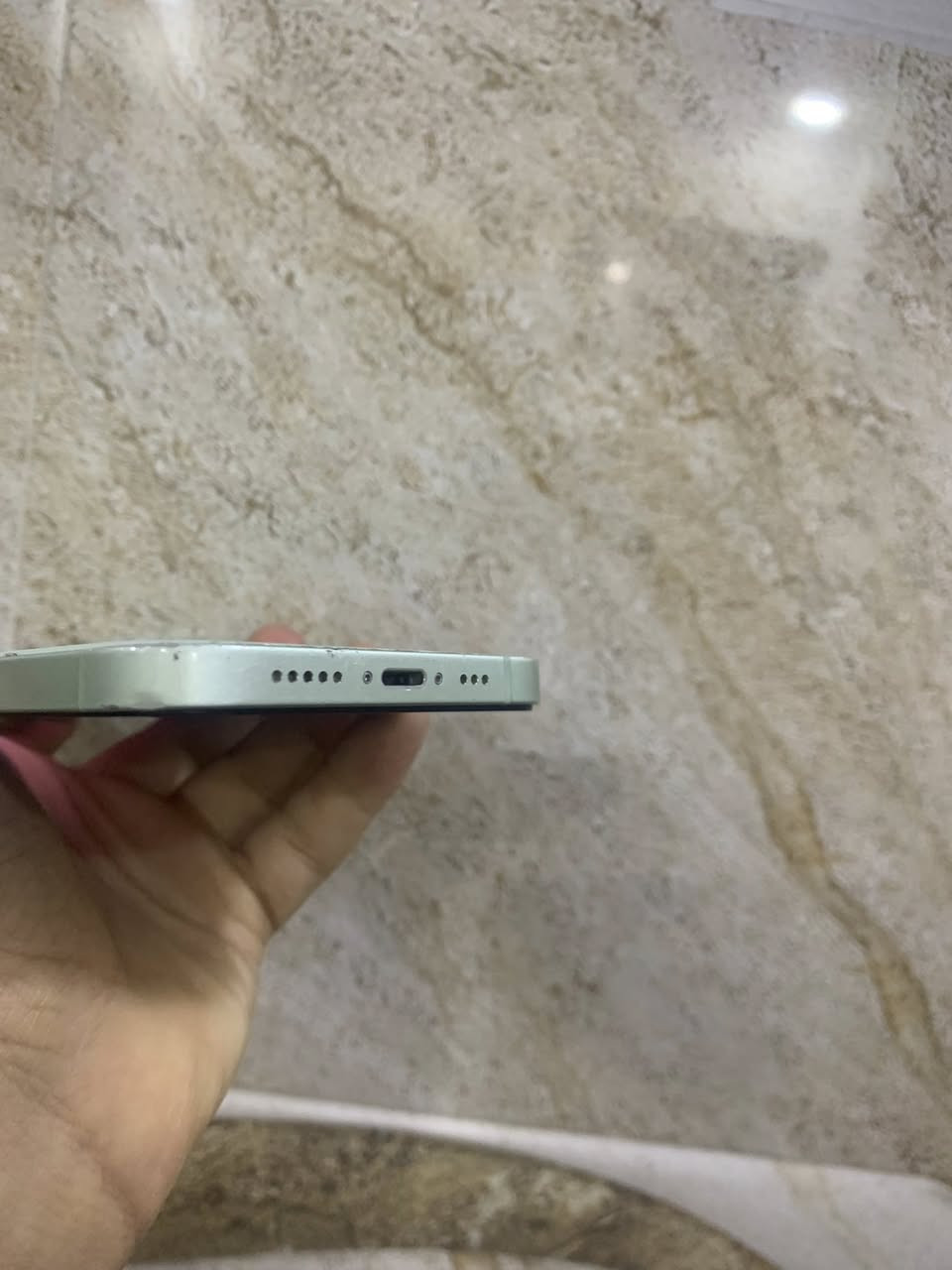 السلام  عليكم 12 عادي ذاكره 64 باتري 86 لجهاز مبدل شاشه فقط شرط رقم واحد  شرط لفحص فيس ايدي شغال كامرات شرط رقم واحد  لجهاز كله شرط اي خلل اي عطل مابي شرط لفحص سعر 215 رقم *********** اسيا ***********
