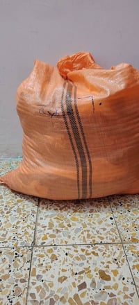 مكس ملابس بناتي ونسائي باله نظيف العدد 60قطعه السعر 50الف الي يريد يتو...