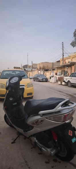 السلام عليكم دراجه كامكو جي 4 للبيع الدراجه مالت حاويه نضيفه كلش وكلهة ابلاديه كهربايات شغاله محرك نضيف بس مفتوح السعر 450 وبيهة مجال صالهة كم شهر لمن طلعت من الوكيل هذا رقمي ***********
