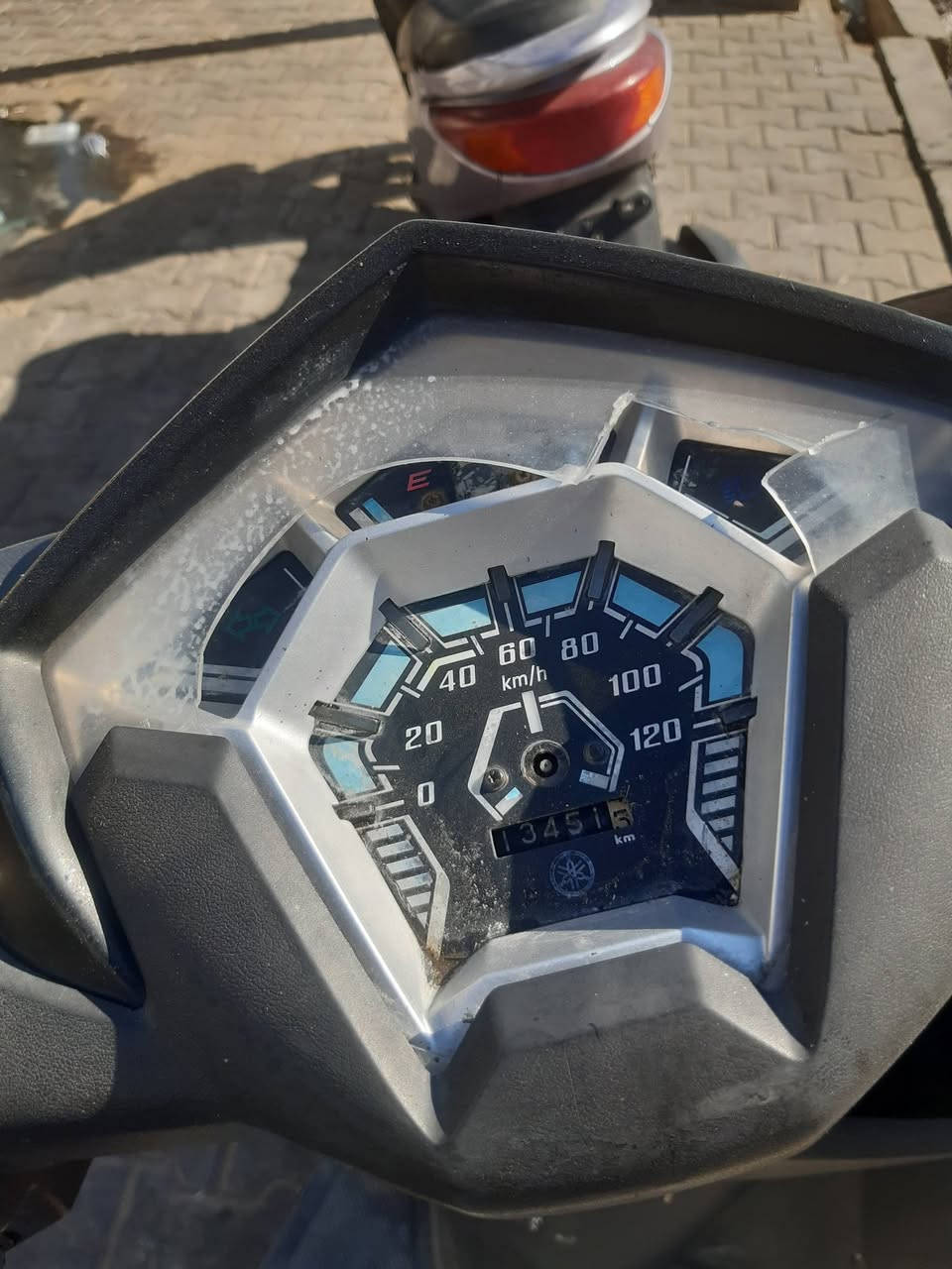 سلام عليكم zr ياماها للبيع للاتصال *********** العنوان بغداد
