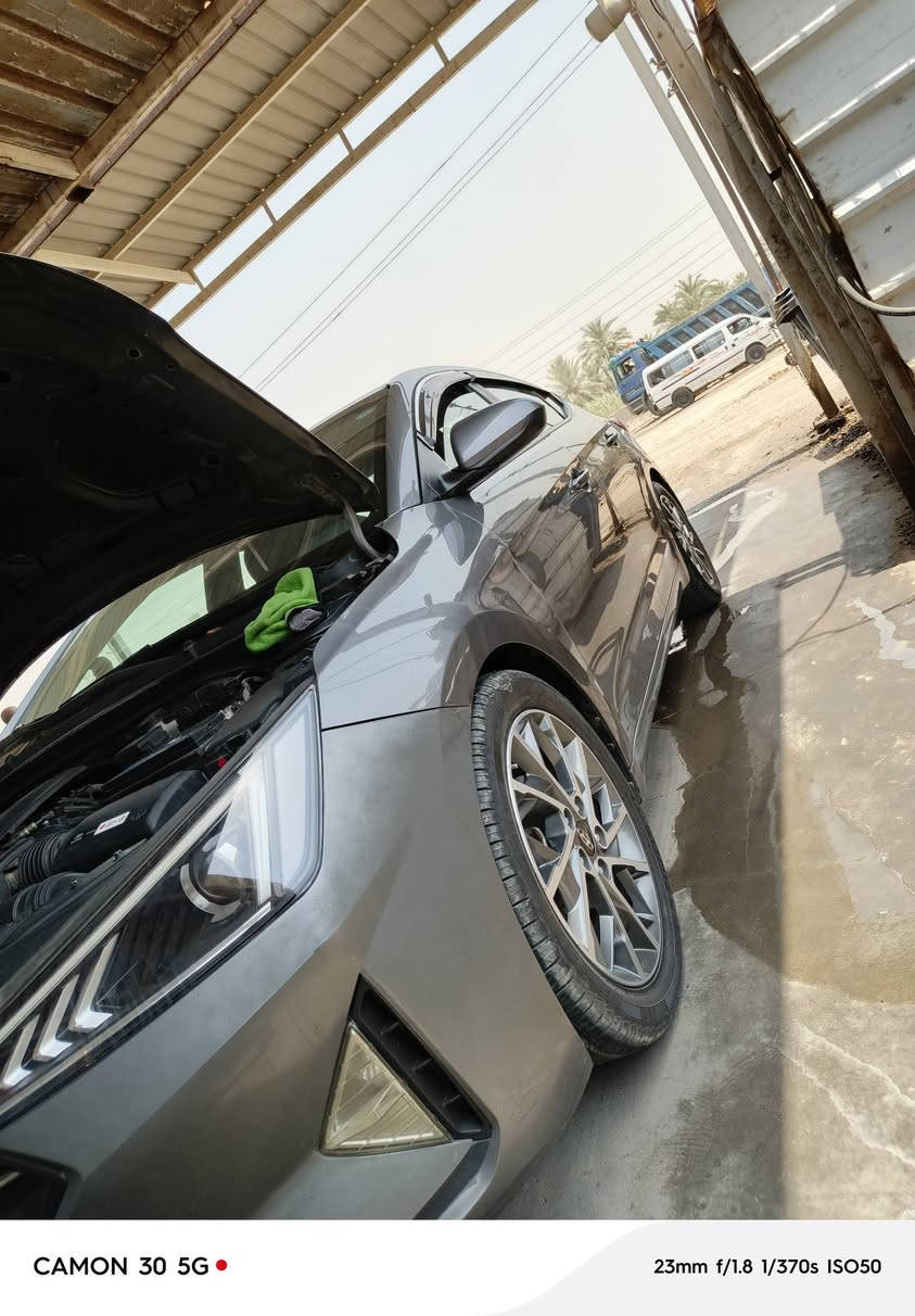 السلام عليكم ورحمه الله وبركاته مرخصت مدير الكروب المحترم النترا للبيع 2019كفاله عامه من تبديل والصبغ حادثه فقط دعاميه لبيل واحد بدون يرباك رقم اربيل الدولي بسمنه السياره تريد تحويل اوكاله كير محرك ممفتوحات ماشيه ١٠٠الف اي نقص مابيها تدفه تبريد تخم تاير كلشي  جاهر مكاني بغداد خابر وتدلل رايدها 137وكلشي اكو بل سوك للعلم كير ايتي المرغوب للستفسار***********بي واتساب
