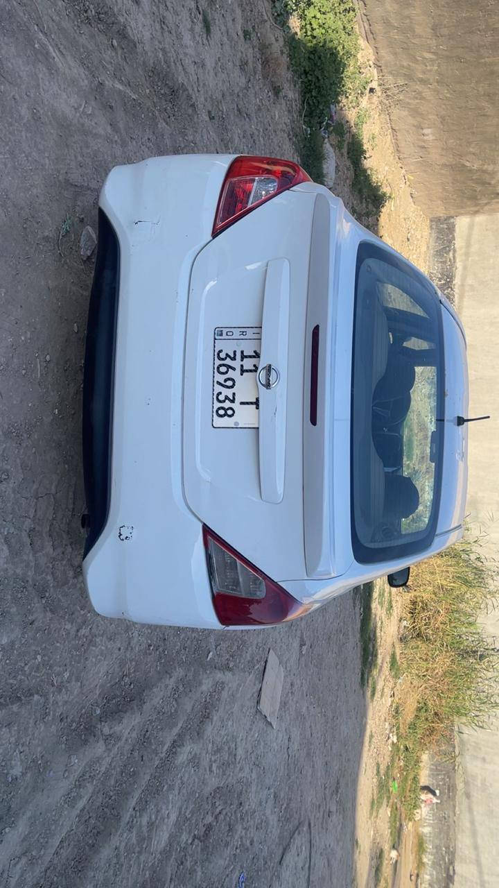 سلام عليكم نيسان صني هندي 2017 كفاله كير ومحرك وصدر جديد قبل اسبوع سويته وبأسمي   ضرره جاملغ الايسر الخلفي بس صبغ بدون دواخل سعر 95وبيه مجال حك الجيه كفاله ***********مكان  بغداد ابوغريب
