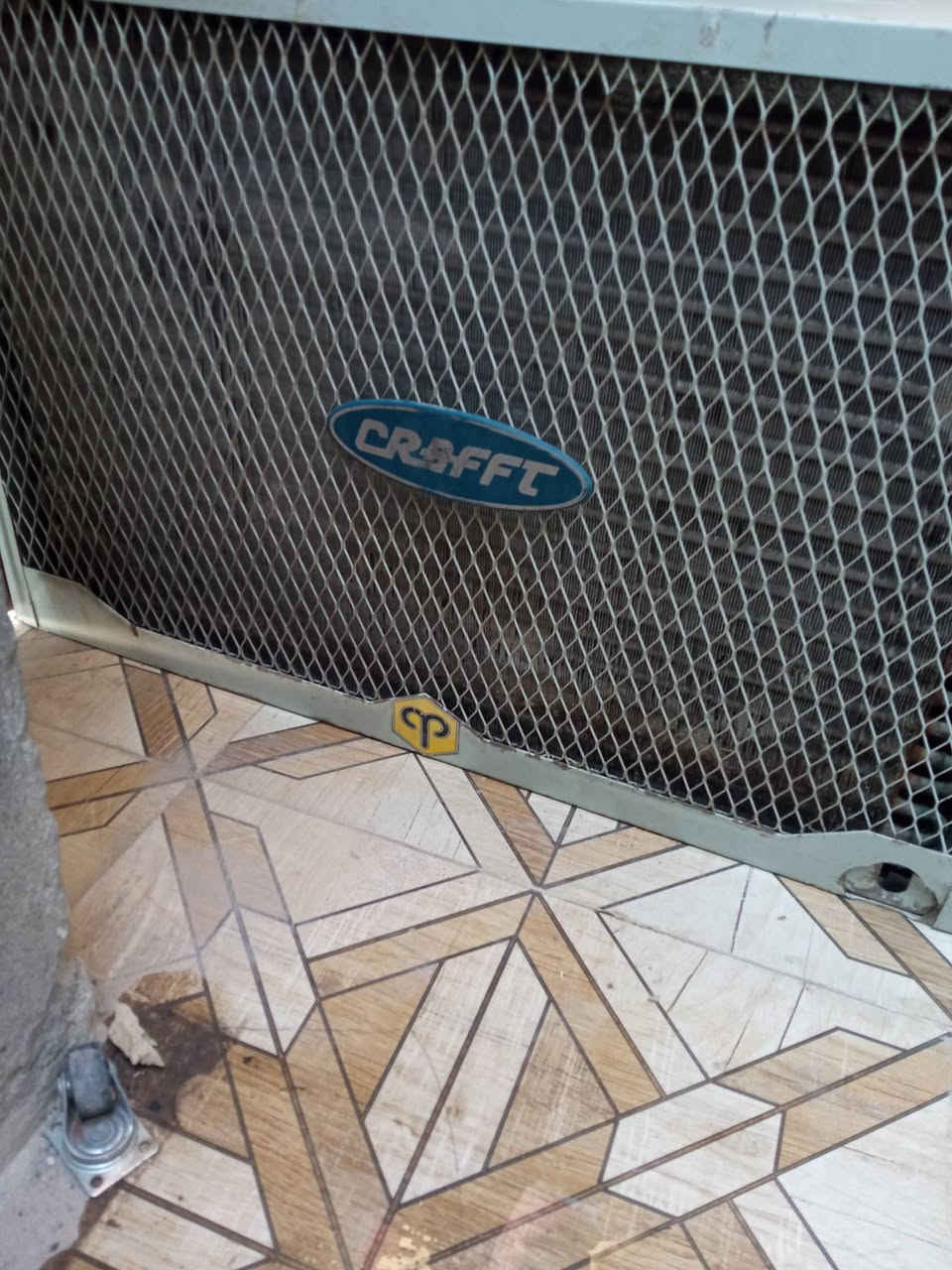 مكيف كرفت كمبريسر طنين وثلث تبريد ثلج سعرة175 مكان بابل حي البكرلي ***********
