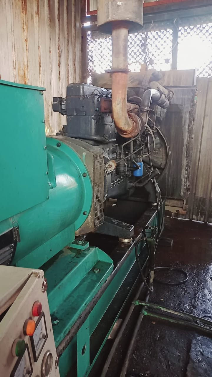 سكانيه ١١٤بم لطش توليد ٣٠٠ستنافورد دبل بوربرين 
شاصي عالي عل الحمل لاتنقيص ولاتبخير ***********
