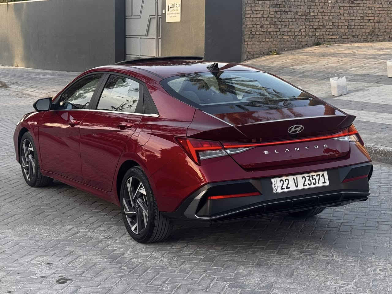 السلام عليكم السلام النترا موديل 2024 محرك 2000 دوش المواصفات فول صبغ بيه جاملغ وباب بدون أيرياك بدون دواخل صور حادث مرفقه مكان السياره الكاظميه شارع اكد الاتصال *********** سعر 165
